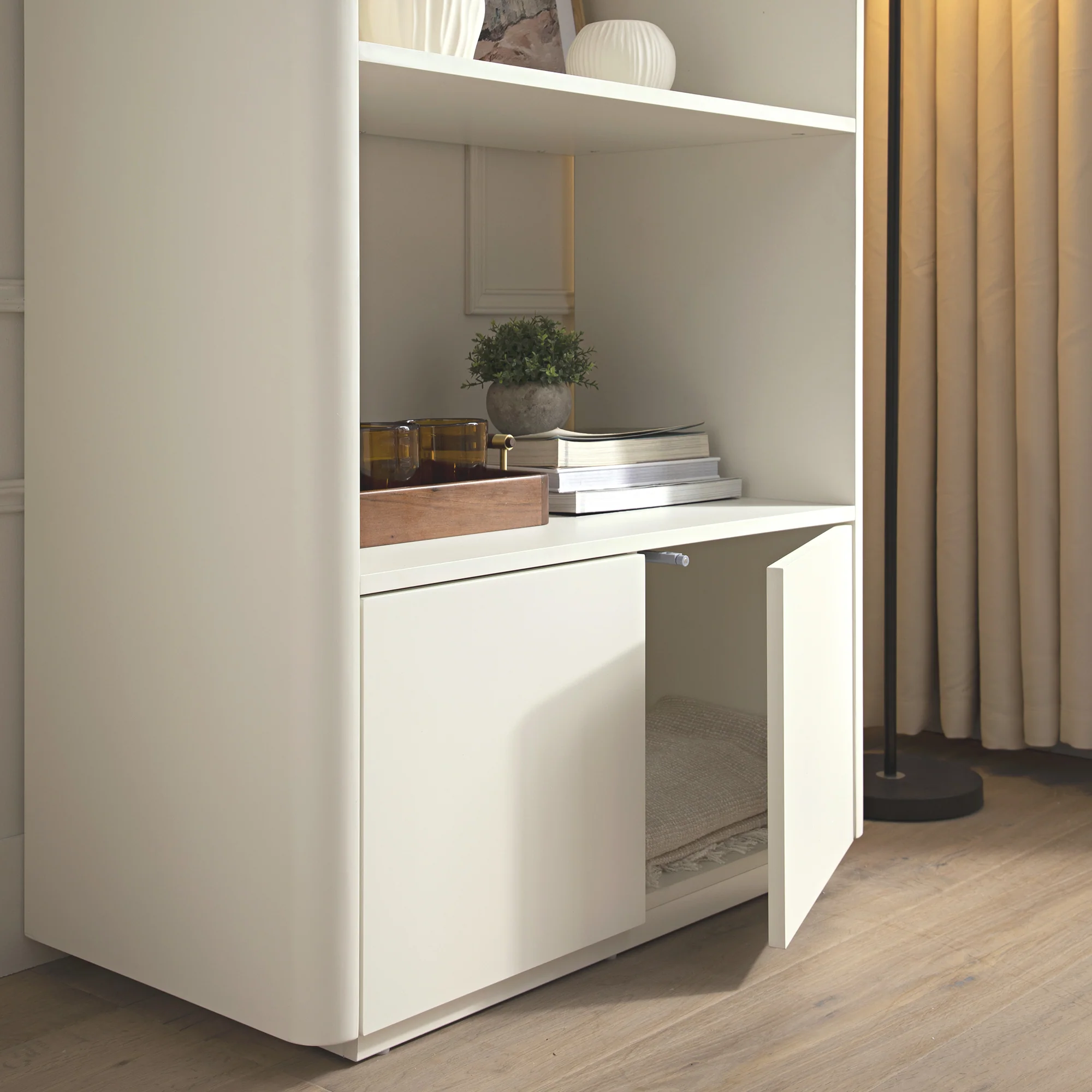 Agnes Curved Edge Bookcase, Off White with Oak Top - Image 4