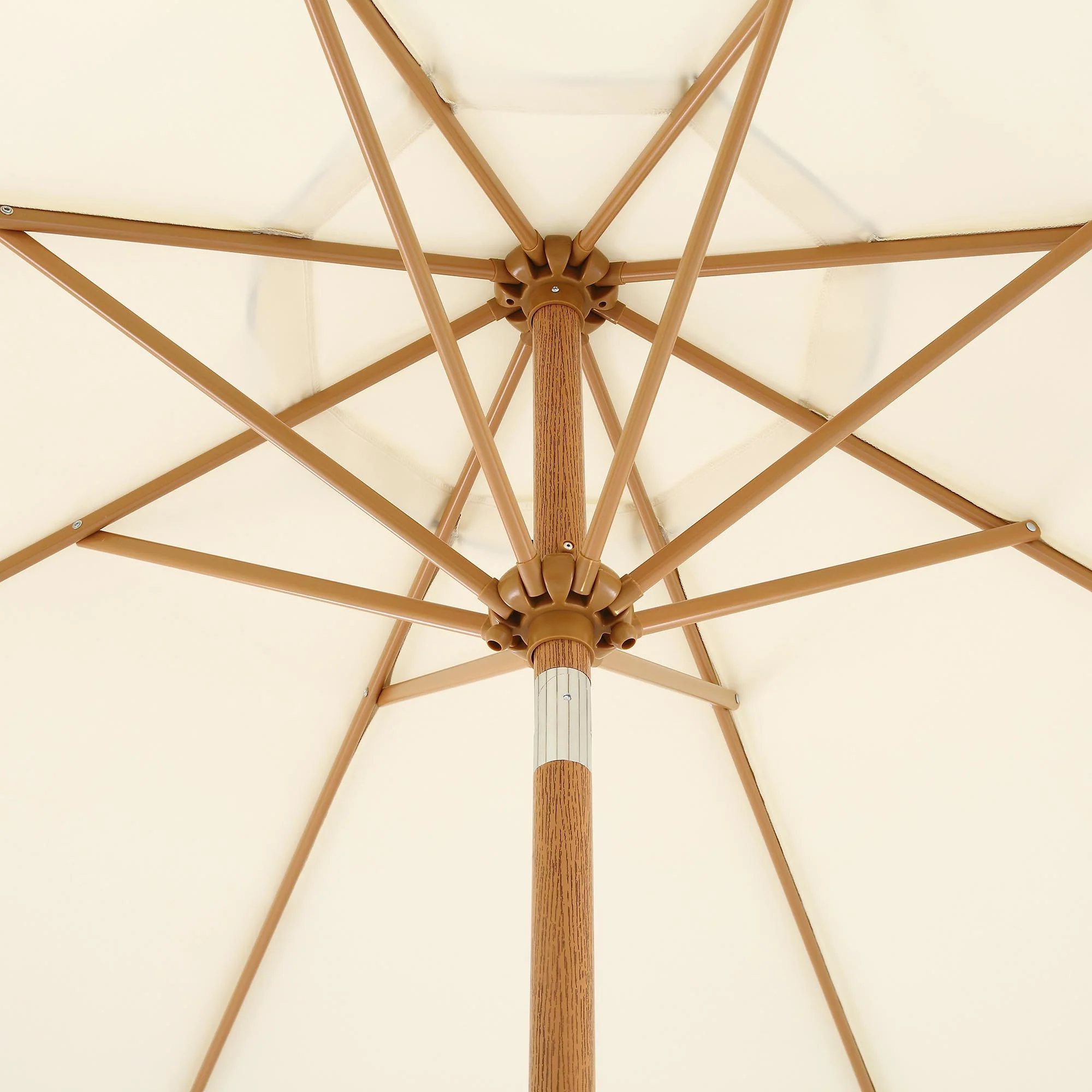 Beige 2.6M Octagonal Crank and Tilt Parasol with Navy Scalloped Edge - Image 10