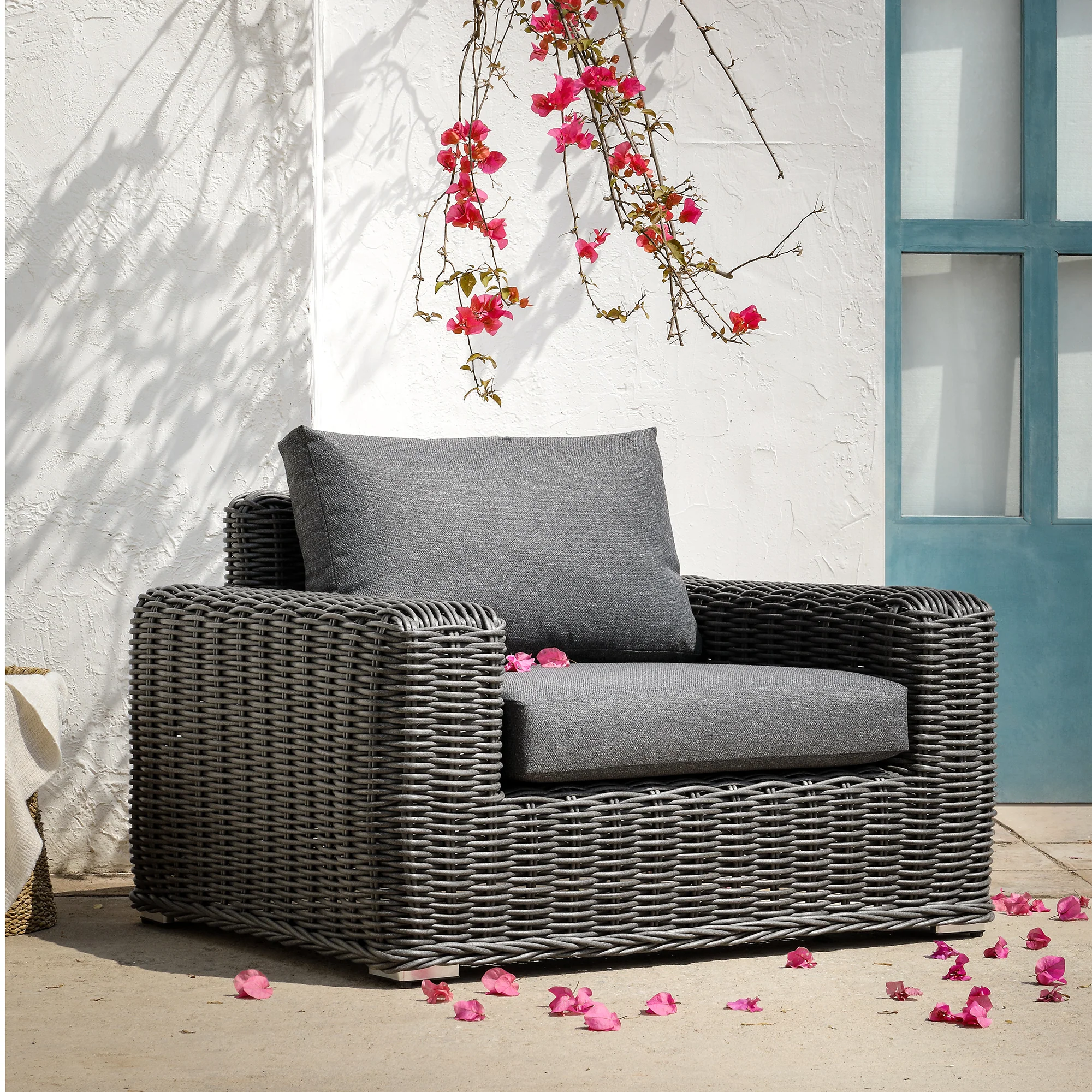 Bellagio Round Wicker Outdoor 1-Seater Sofa, Dark Grey - Image 2
