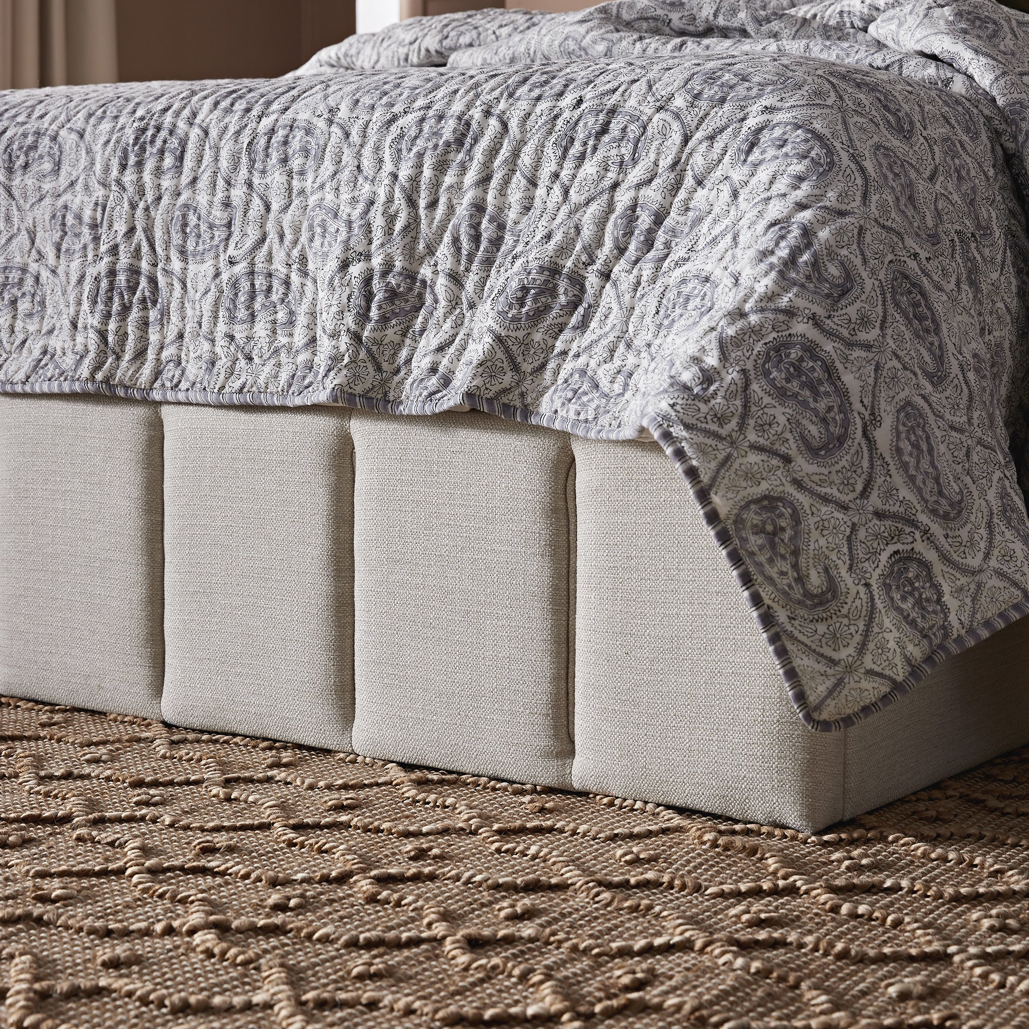 Casablanca Trellis Handwoven & Knotted Natural Jute Rug - Image 3