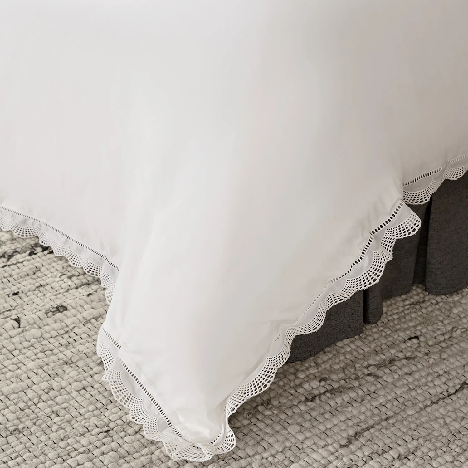 Castillo White Lace 300 Thread Count Cotton Percale Duvet Set - Image 5