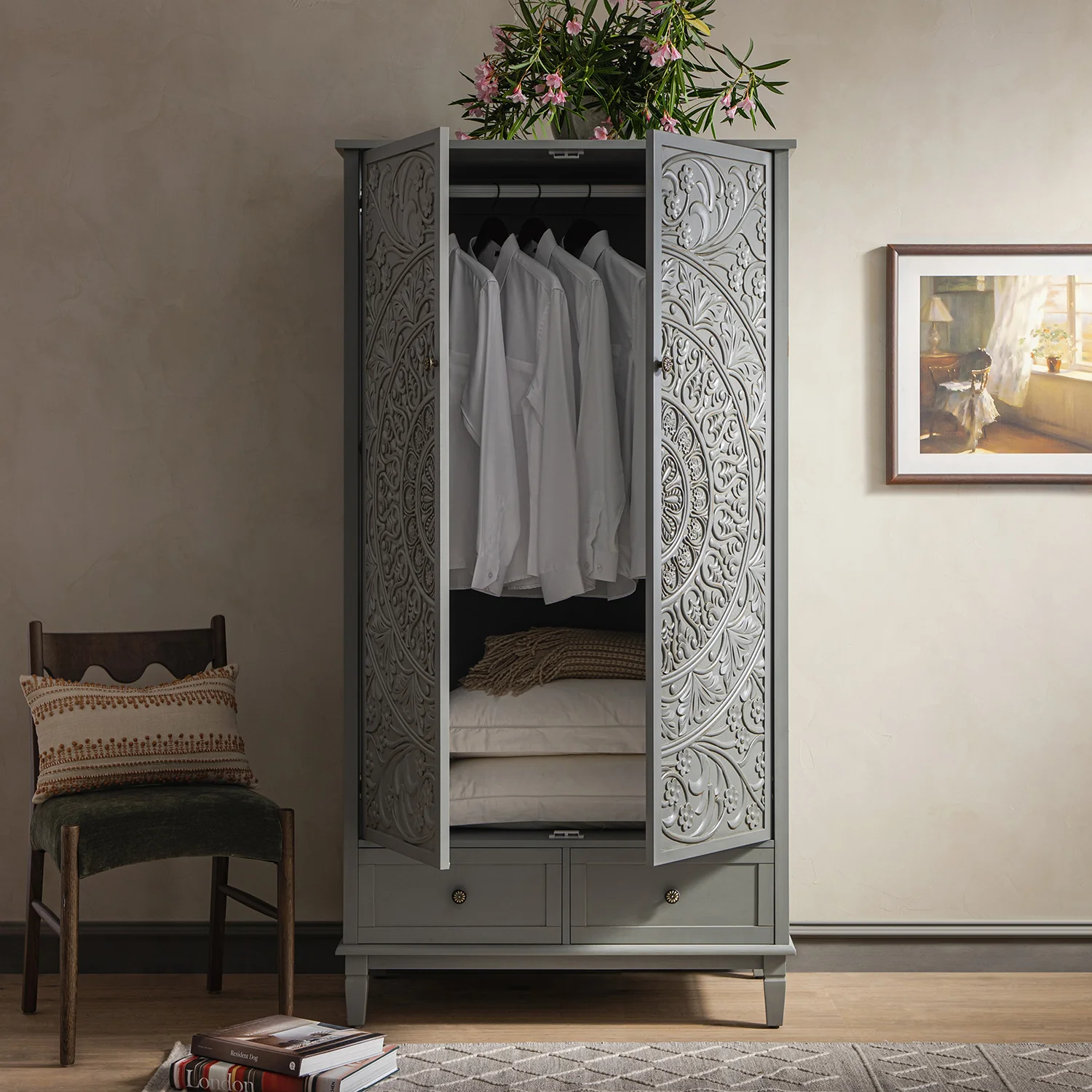 Chantilly Mid Grey Carved Double Wardrobe - Image 3