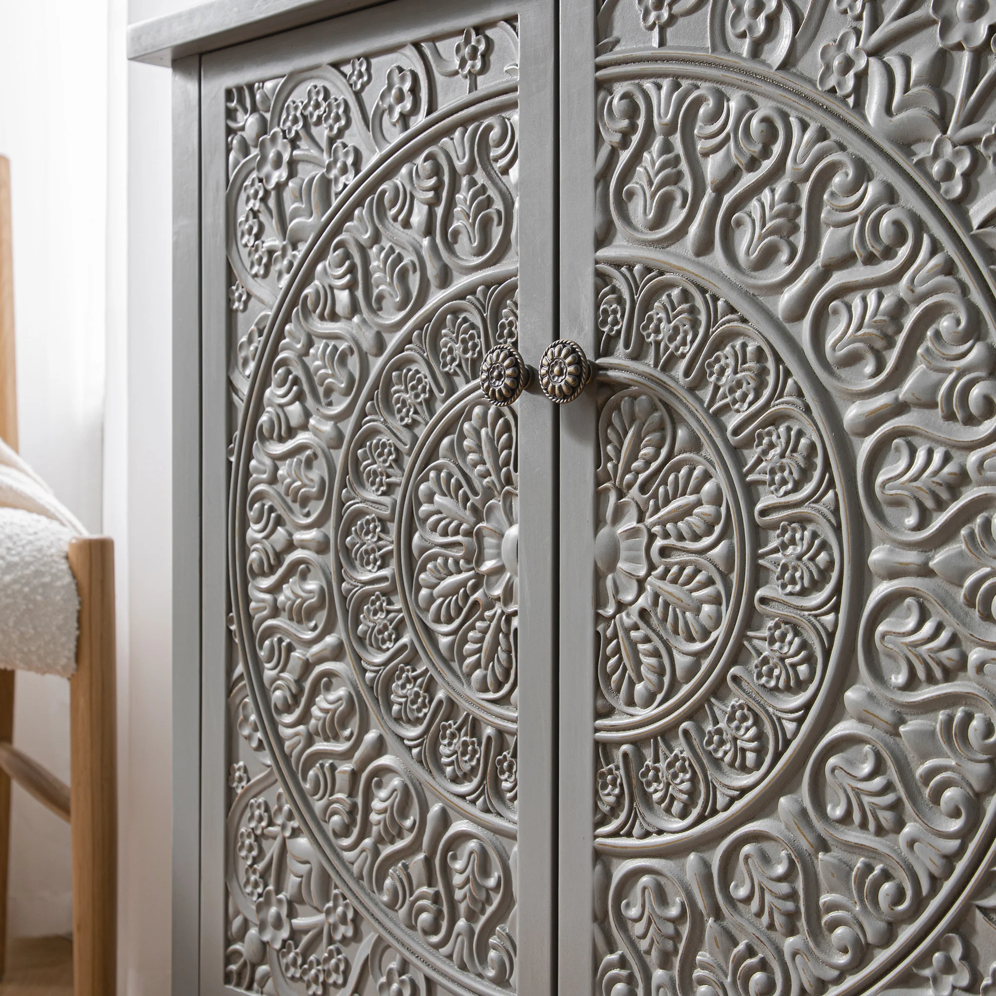 Chantilly Mid Grey Carved Large Sideboard - Image 6