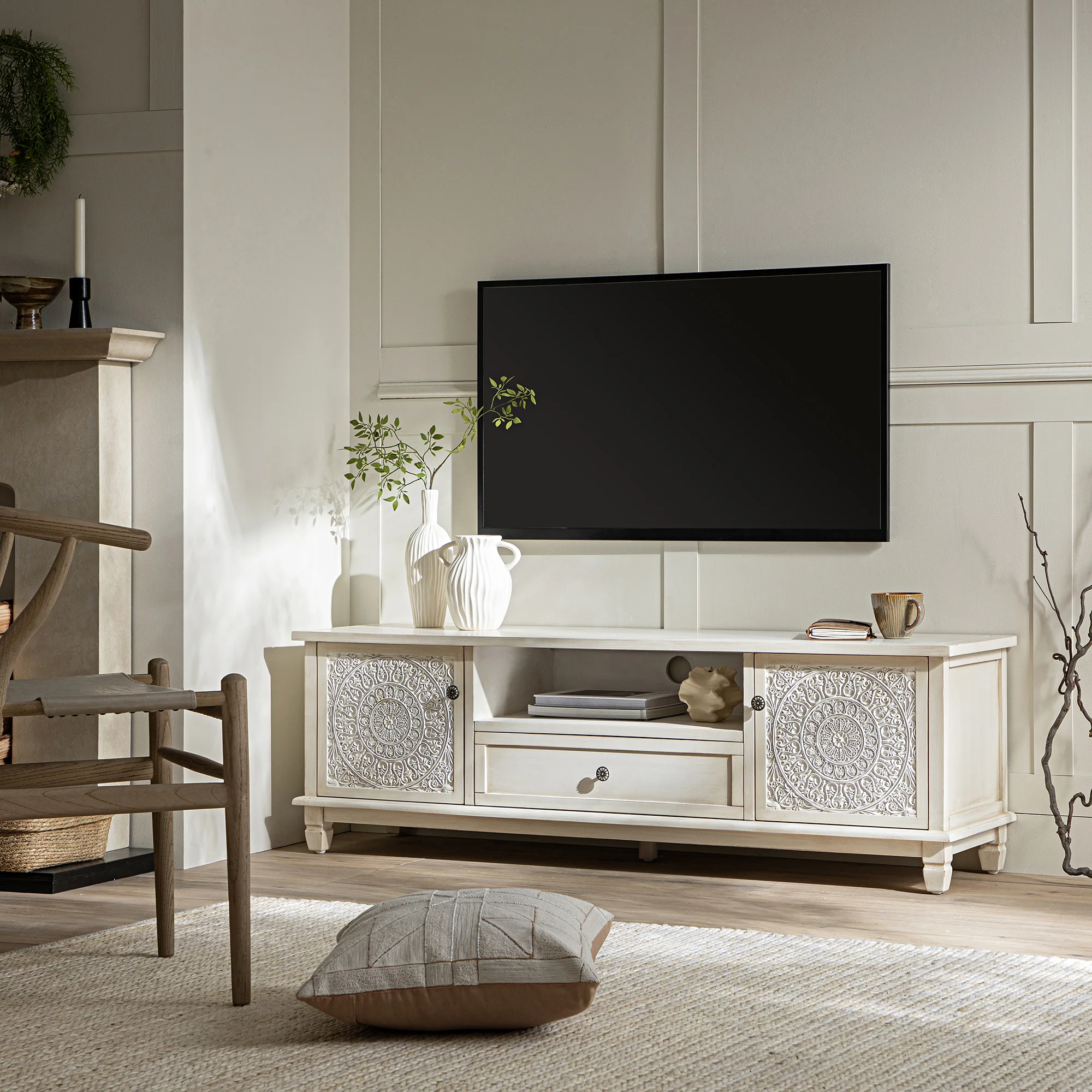 Chantilly Whitewashed 150cm Wide TV Unit - Image 2