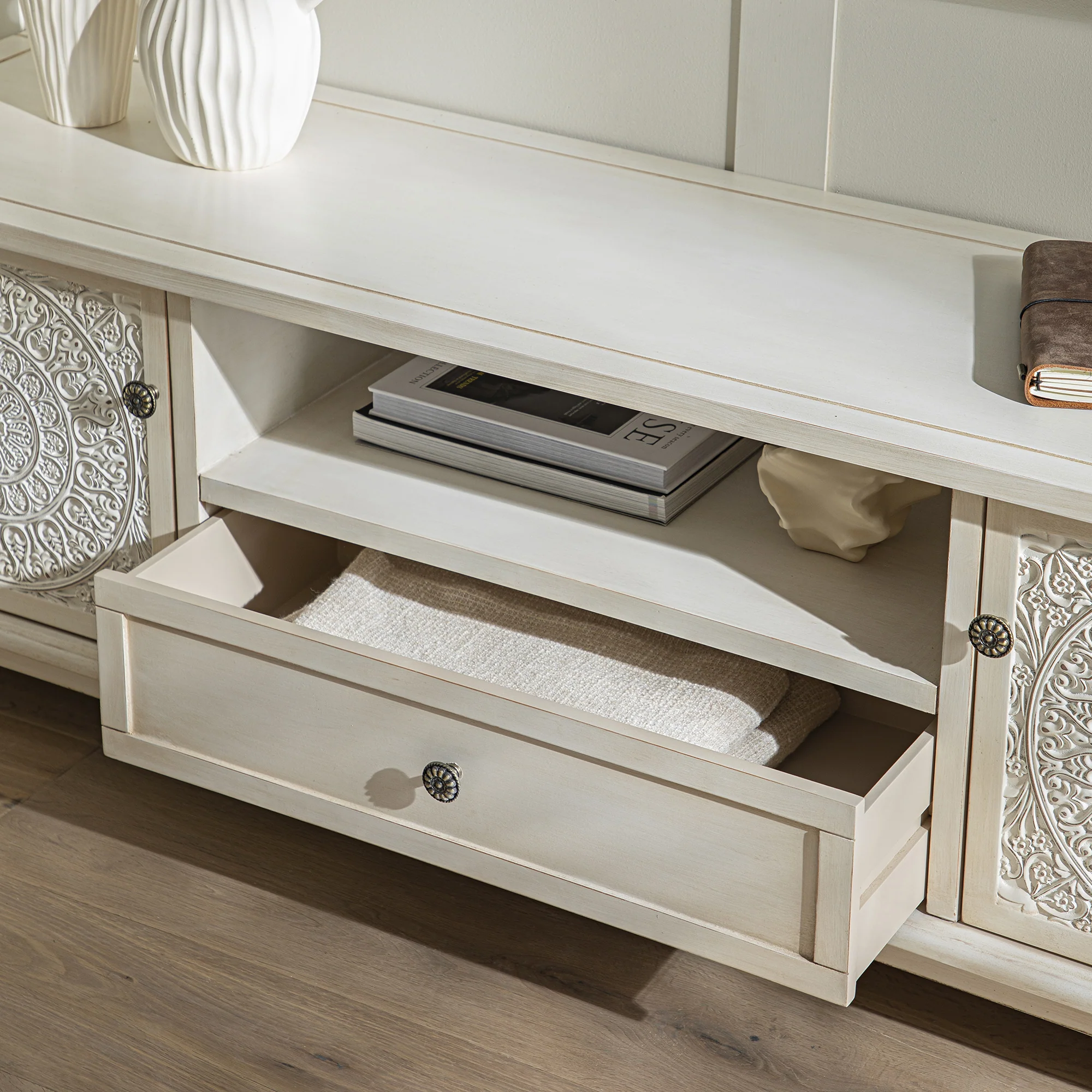 Chantilly Whitewashed 150cm Wide TV Unit - Image 5