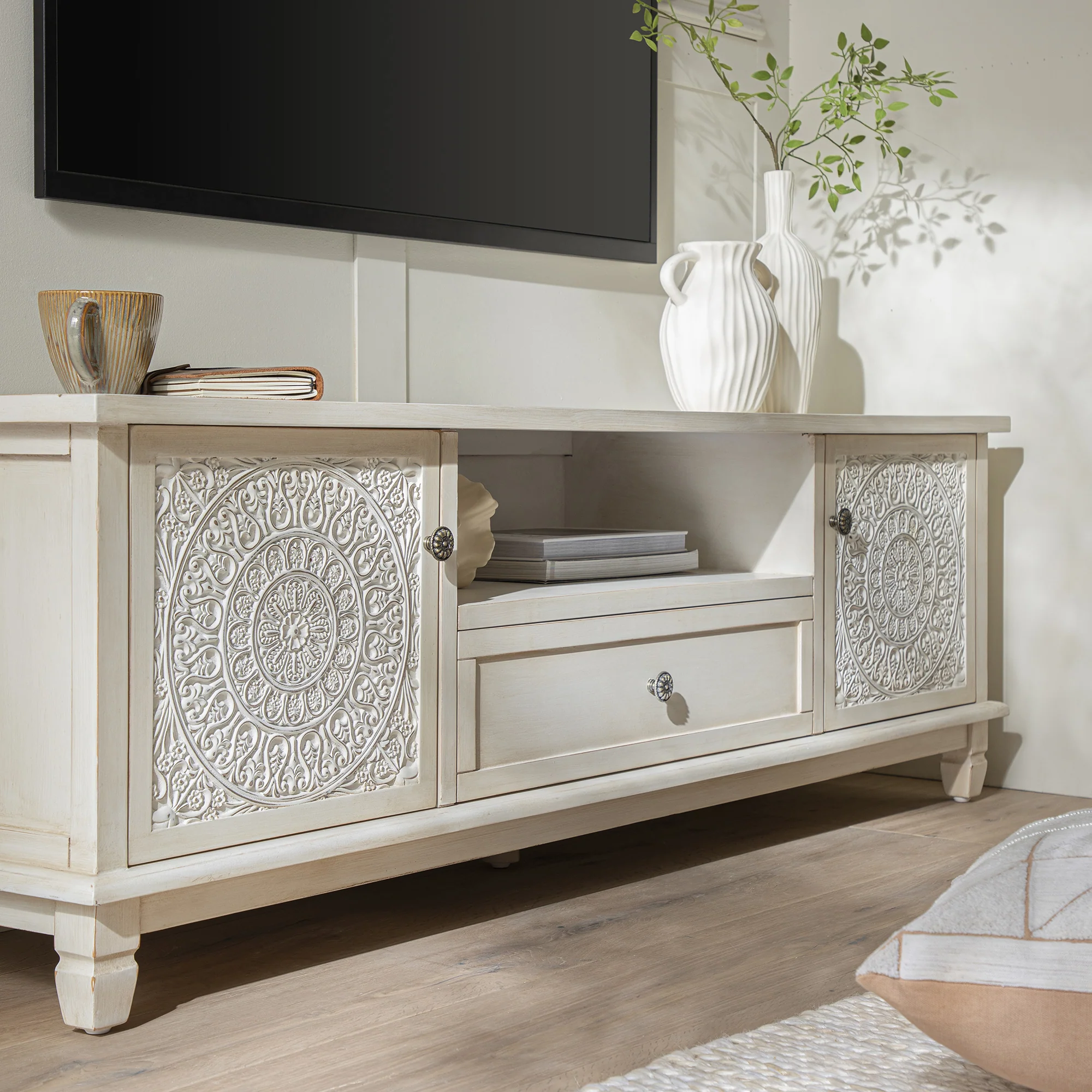 Chantilly Whitewashed 150cm Wide TV Unit - Image 6