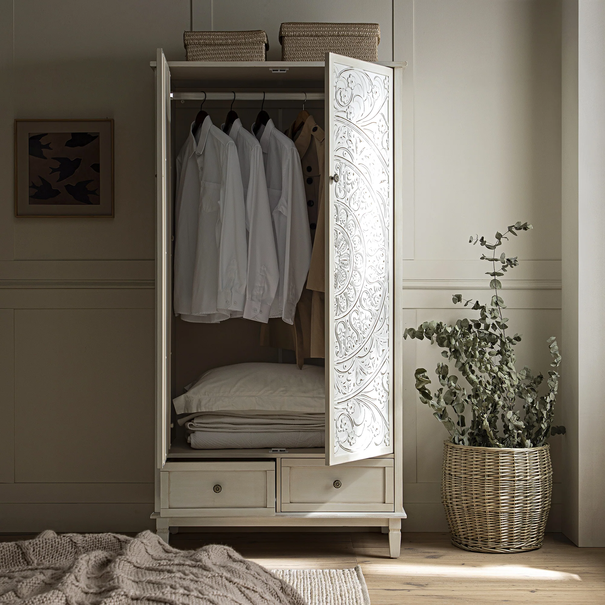 Chantilly Whitewashed Carved Double Wardrobe - Image 3