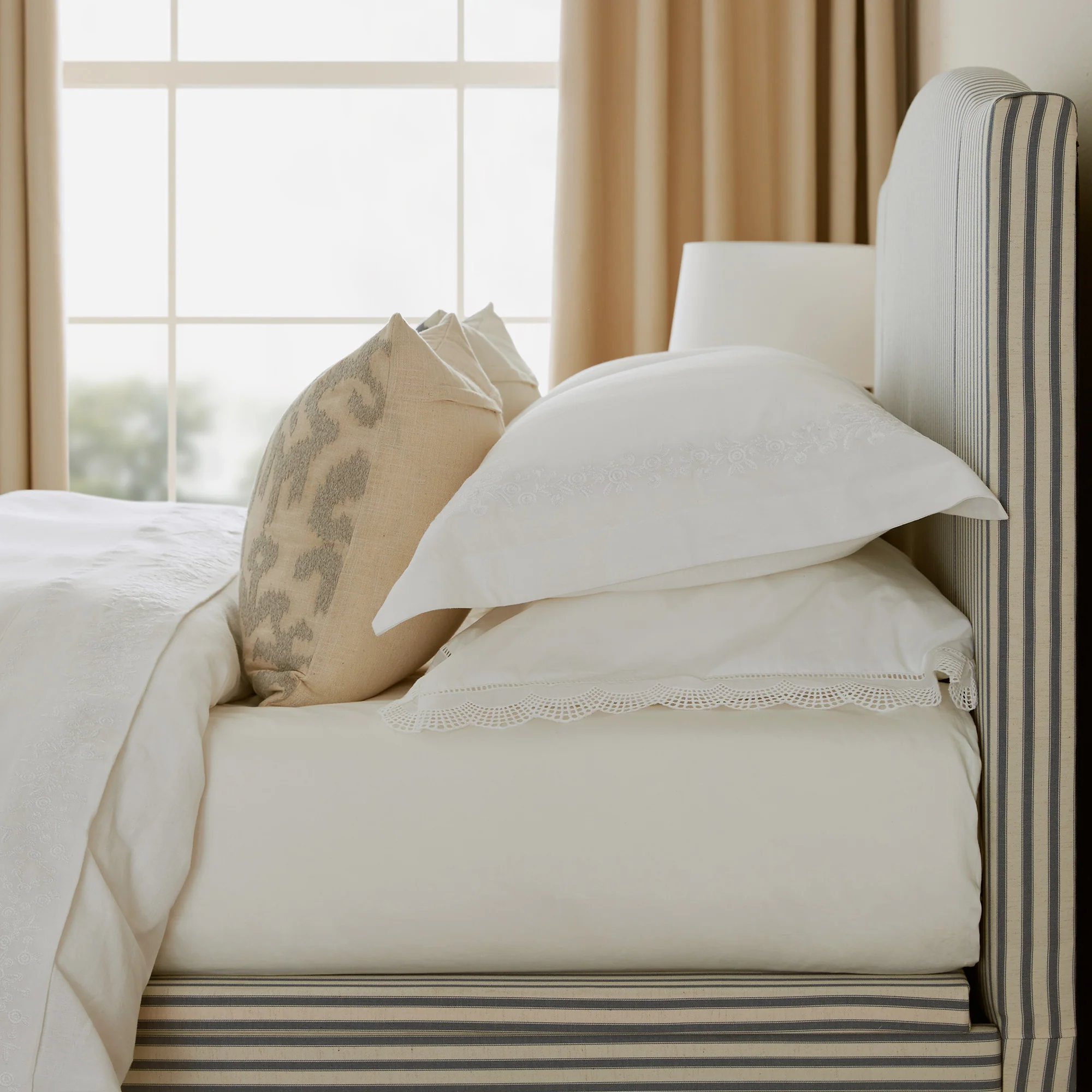 Chilworth Upholstered Ottoman Storage Bed, Blue Stripe Linen Blend - Image 8