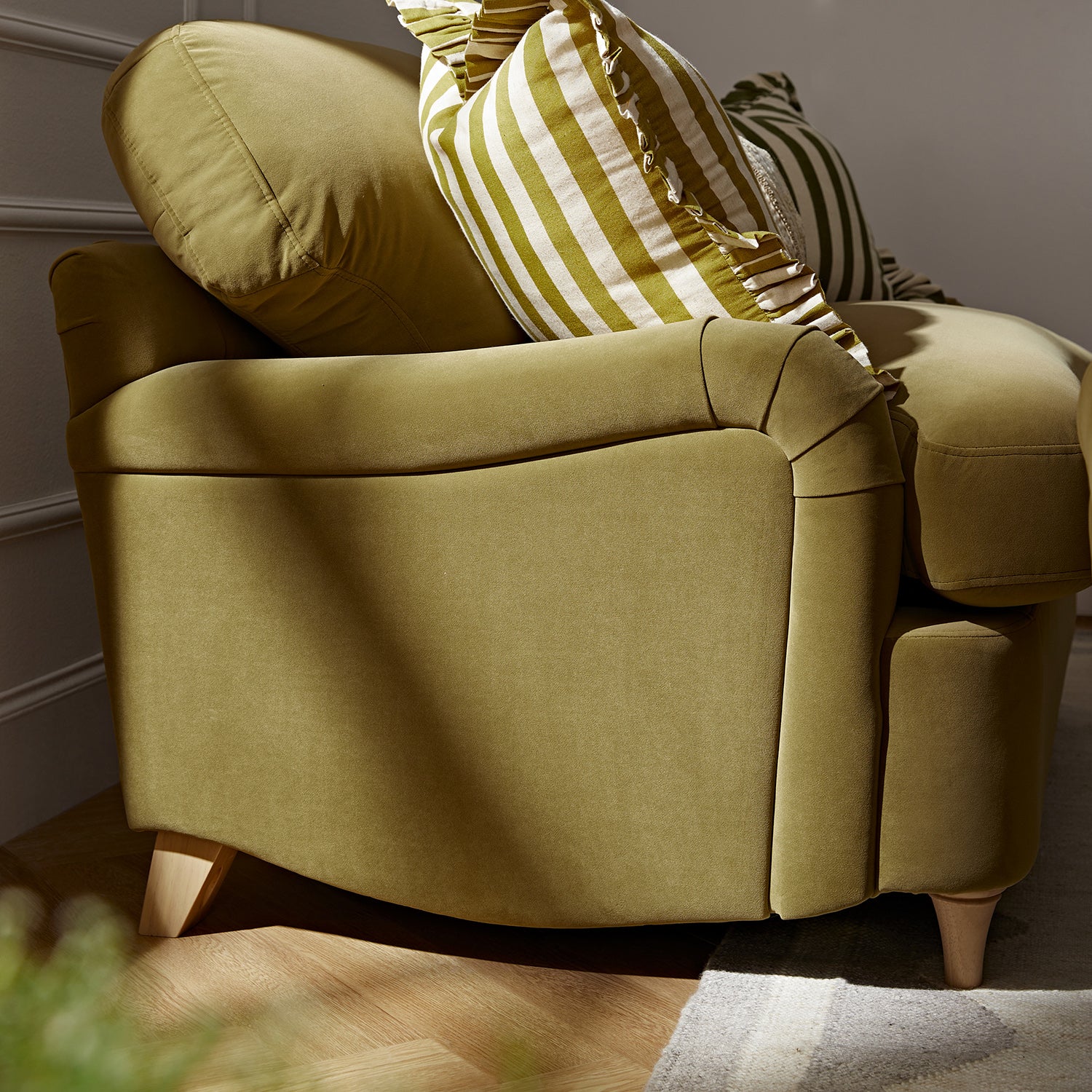 Daphnis Fudge Velvet Sofa Bed, Loveseat - Image 8
