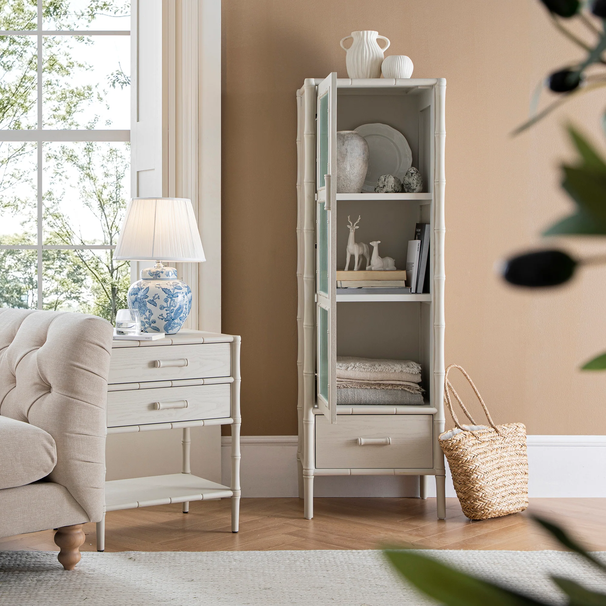 Elstowe Faux Bamboo and Fluted Glass 1-Door Cabinet, Shaded White - Image 4