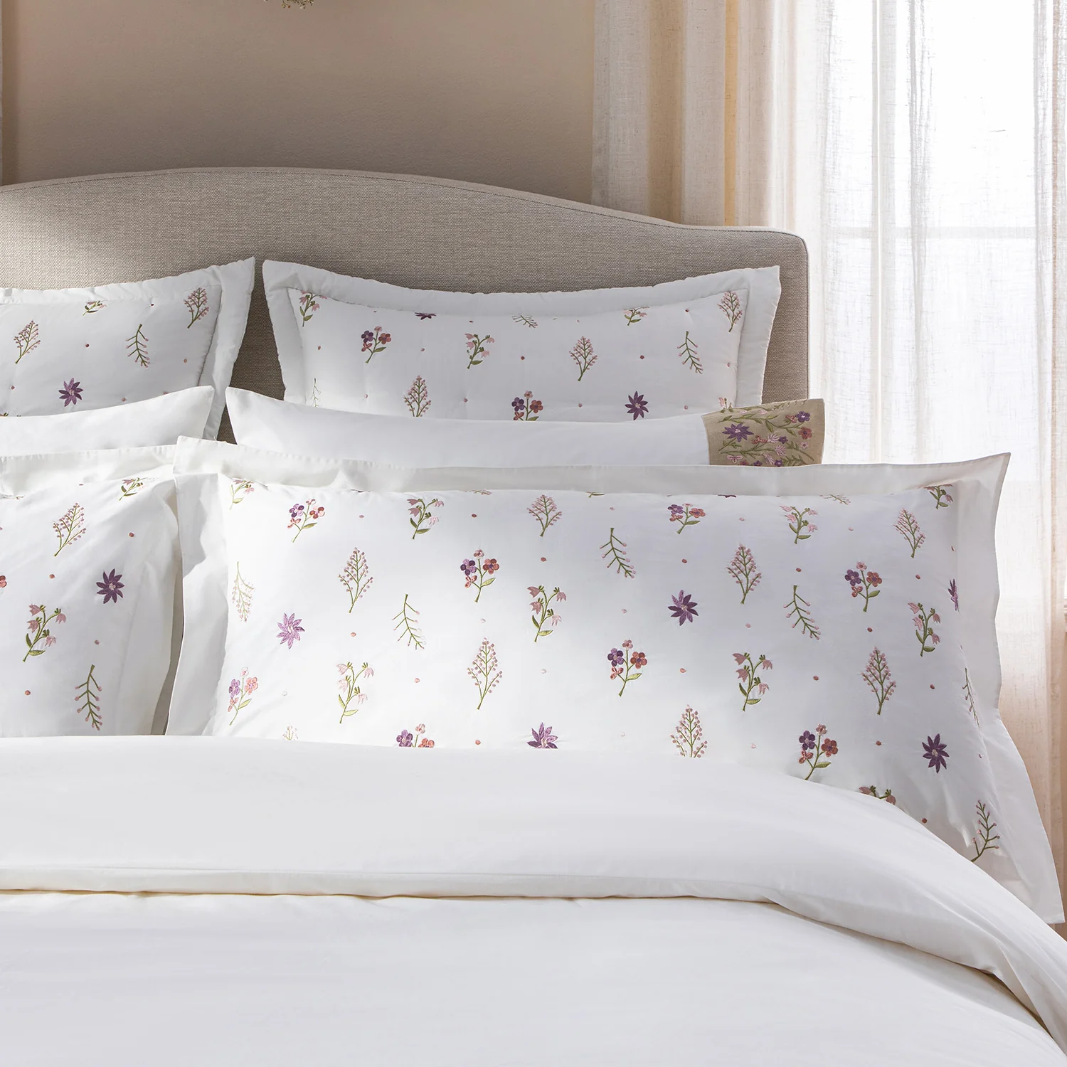Evelyn Wildflower Embroidered 300 Thread Count Cotton Percale King Size Oxford Pillowcases - Pair - Image 2