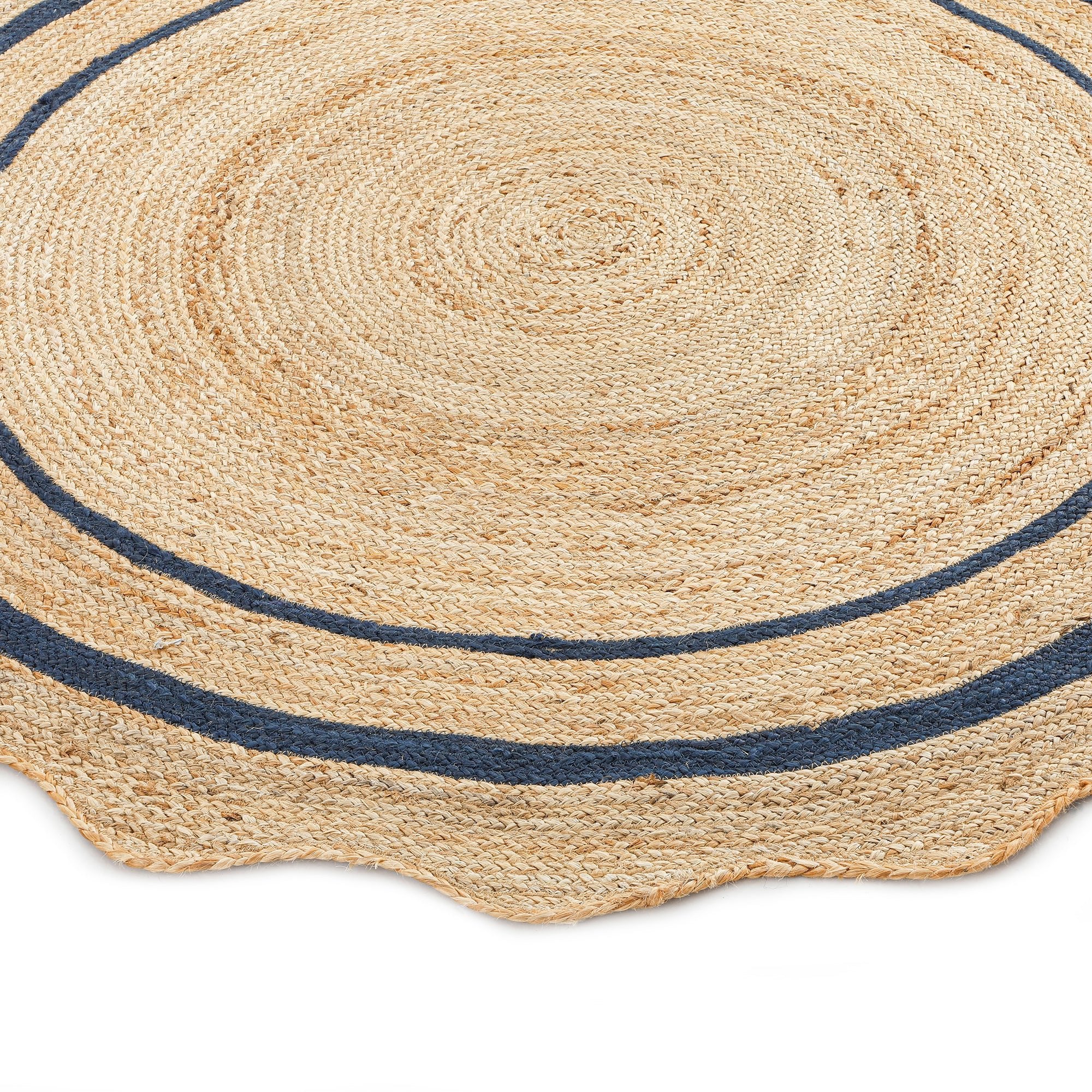 Evie Hand Braided Jute Scallop Navy Blue Round Rug - Image 2