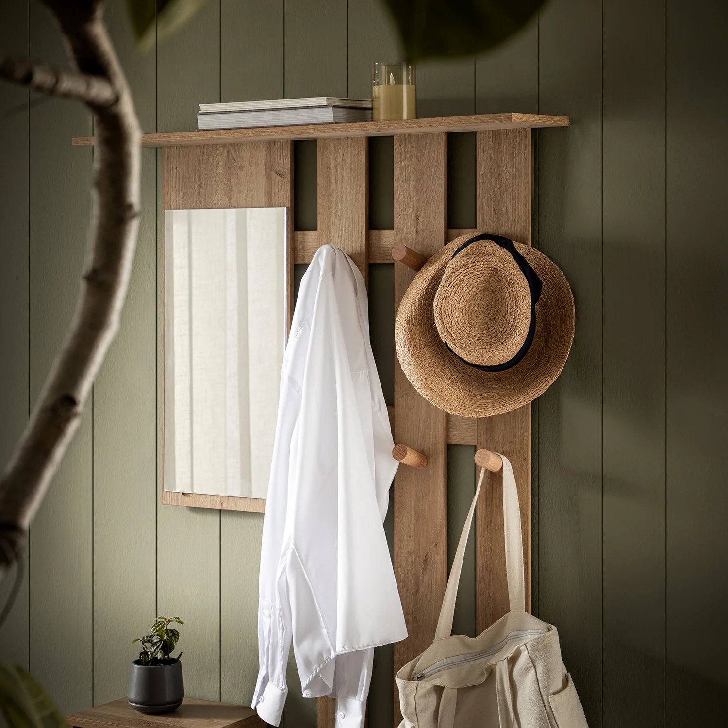 Frances Rattan Hallway Unit with Mirror, Natural - Image 4