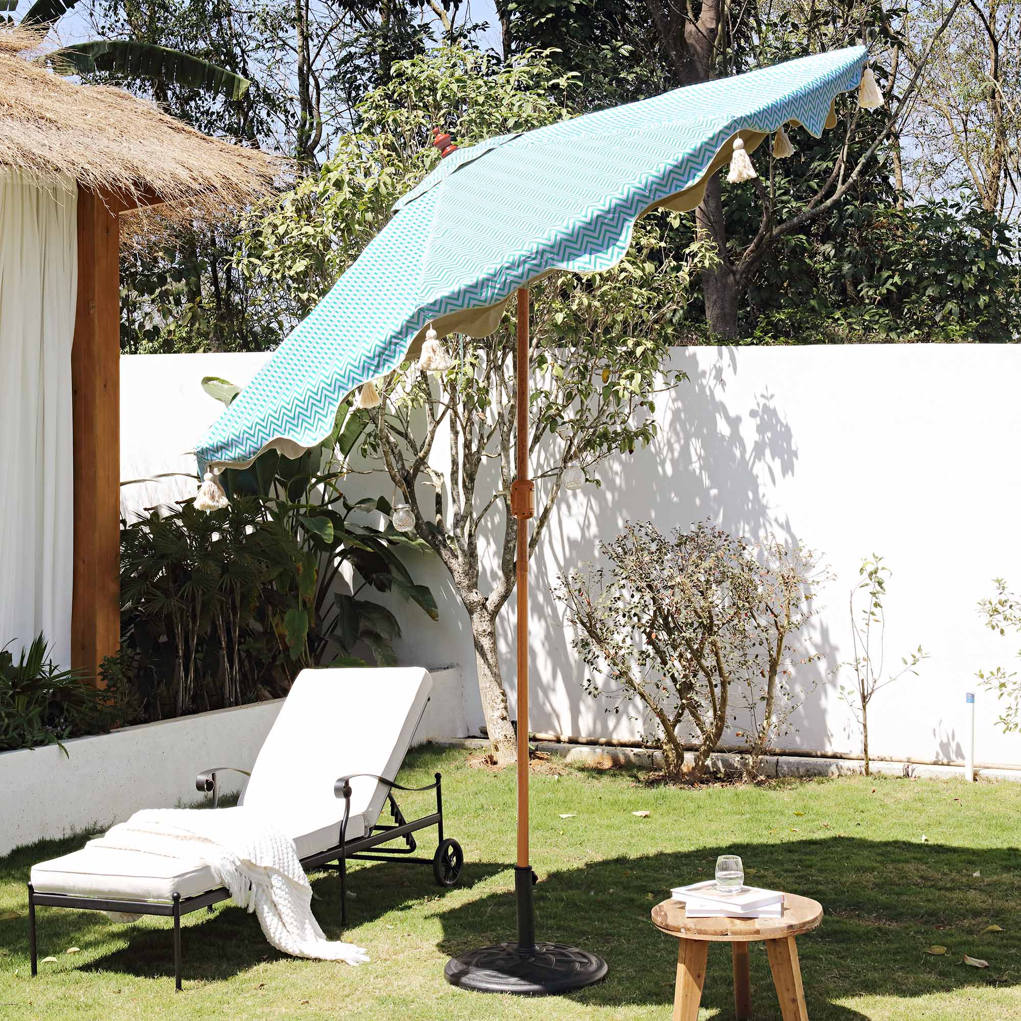 Green Chevron 2.6M Octagonal Tassel Parasol with Aluminium Tilt - Image 3