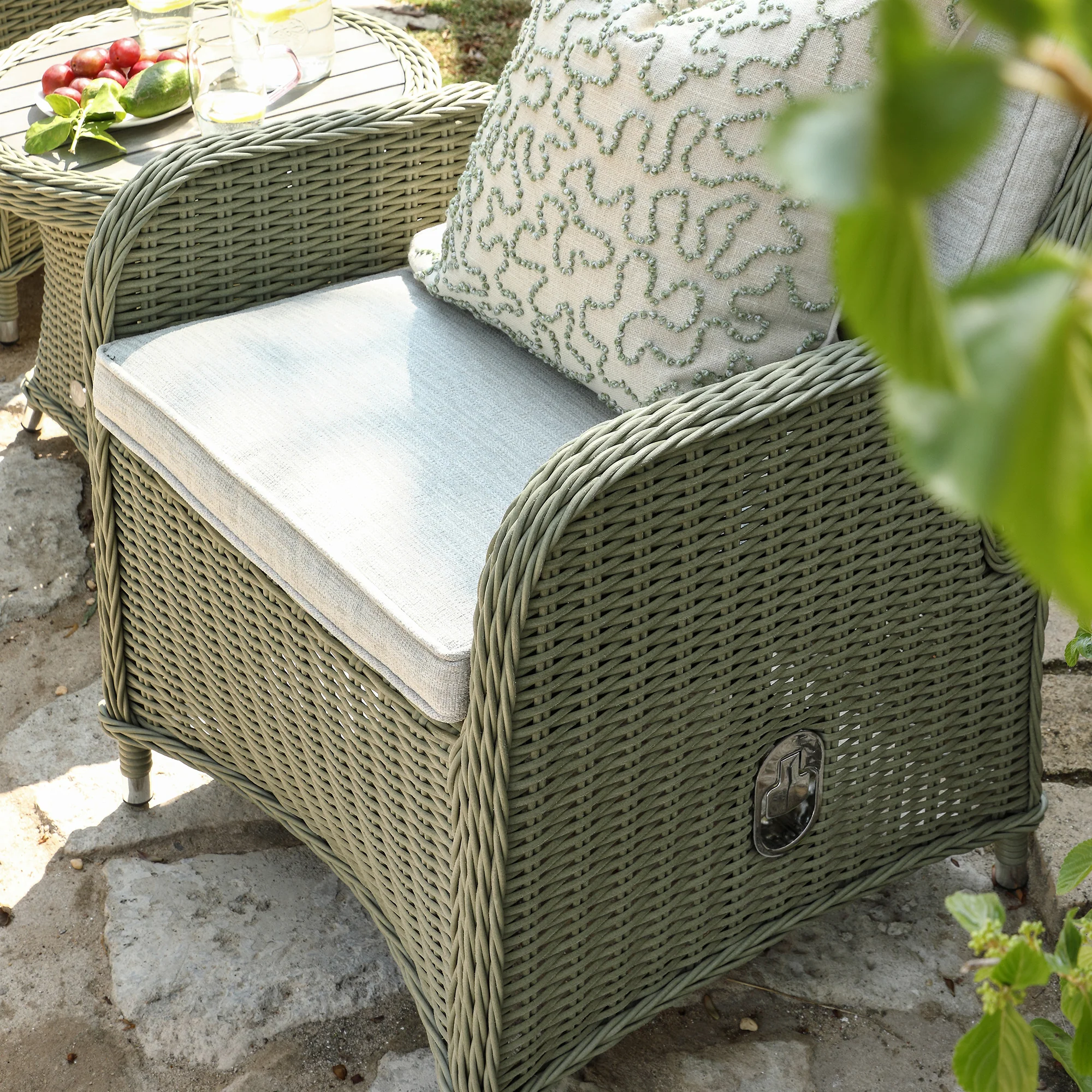 Hampshire 2-Seater Round Wicker Reclining Bistro Set with Stools, Desert Sage - Image 7