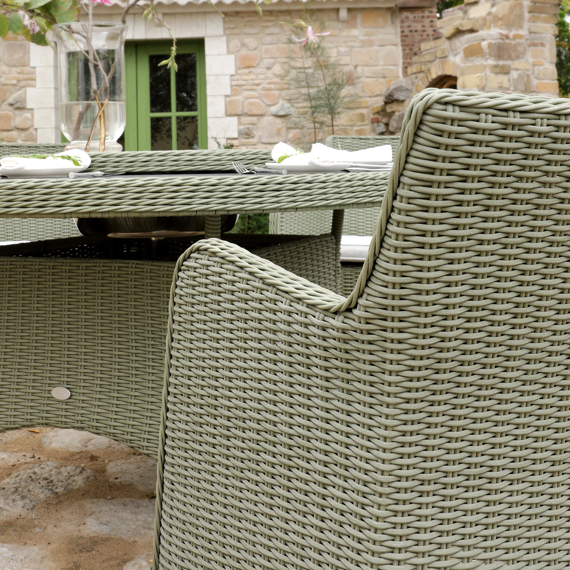 Hampshire 6-Seater Round Wicker Rattan Dining Set with Lazy Susan & Ice Bucket, Desert Sage - Image 6
