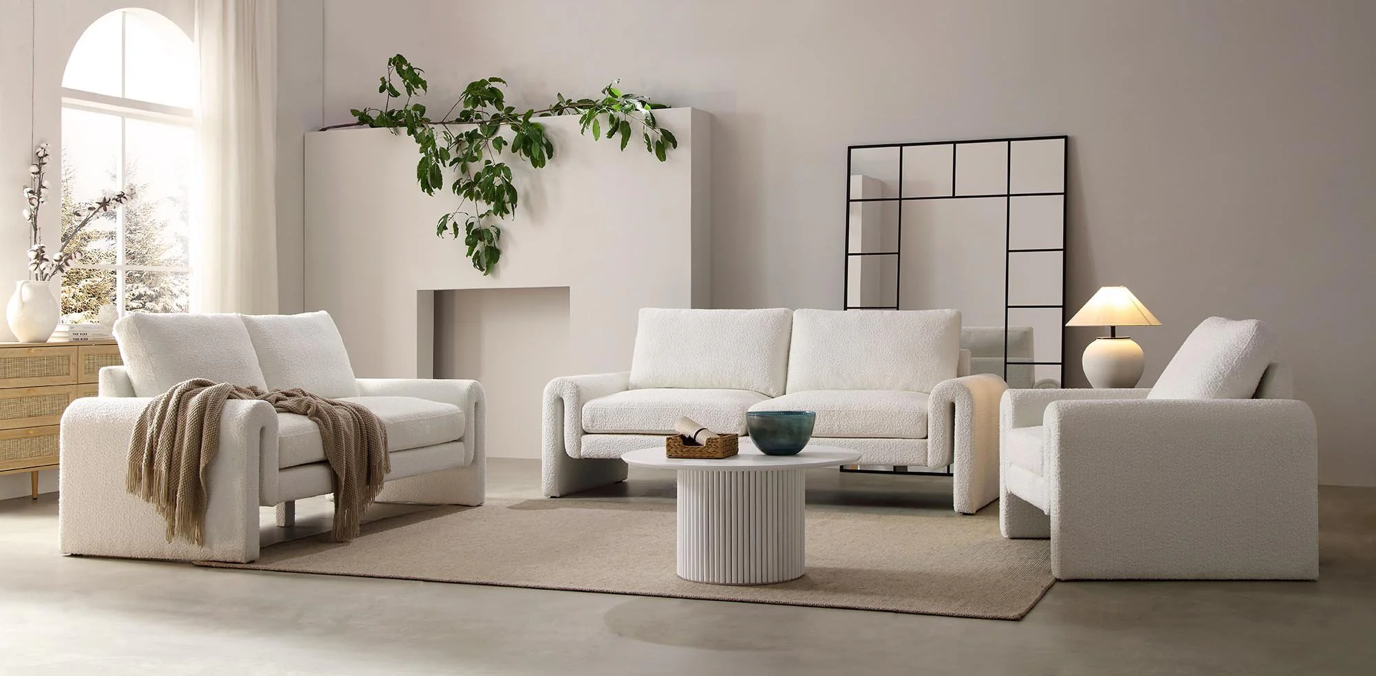 Hampstead White Boucle Curved 2-Seater Sofa - Image 3
