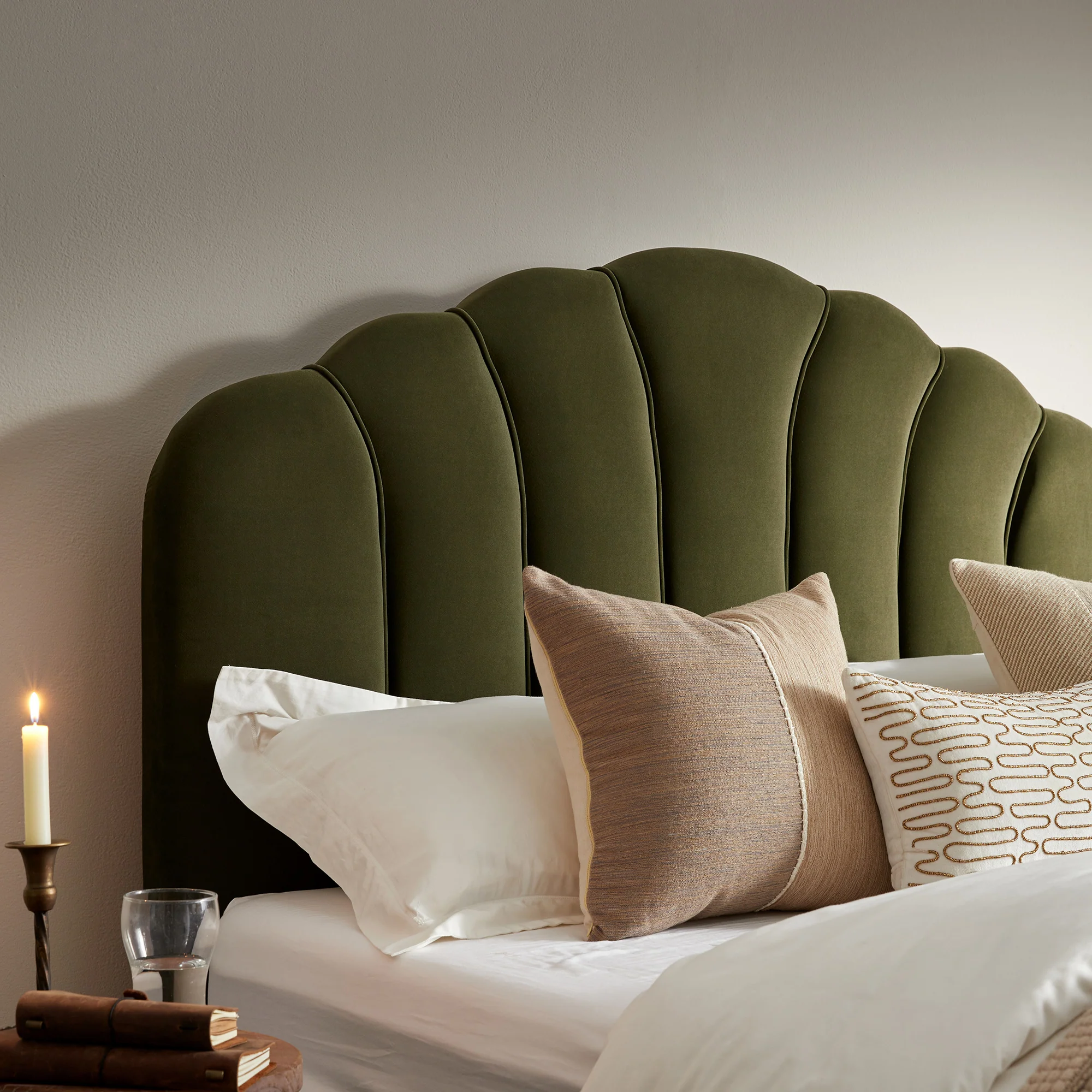 Hana Ottoman Storage Bed, Moss Green Velvet - Image 4