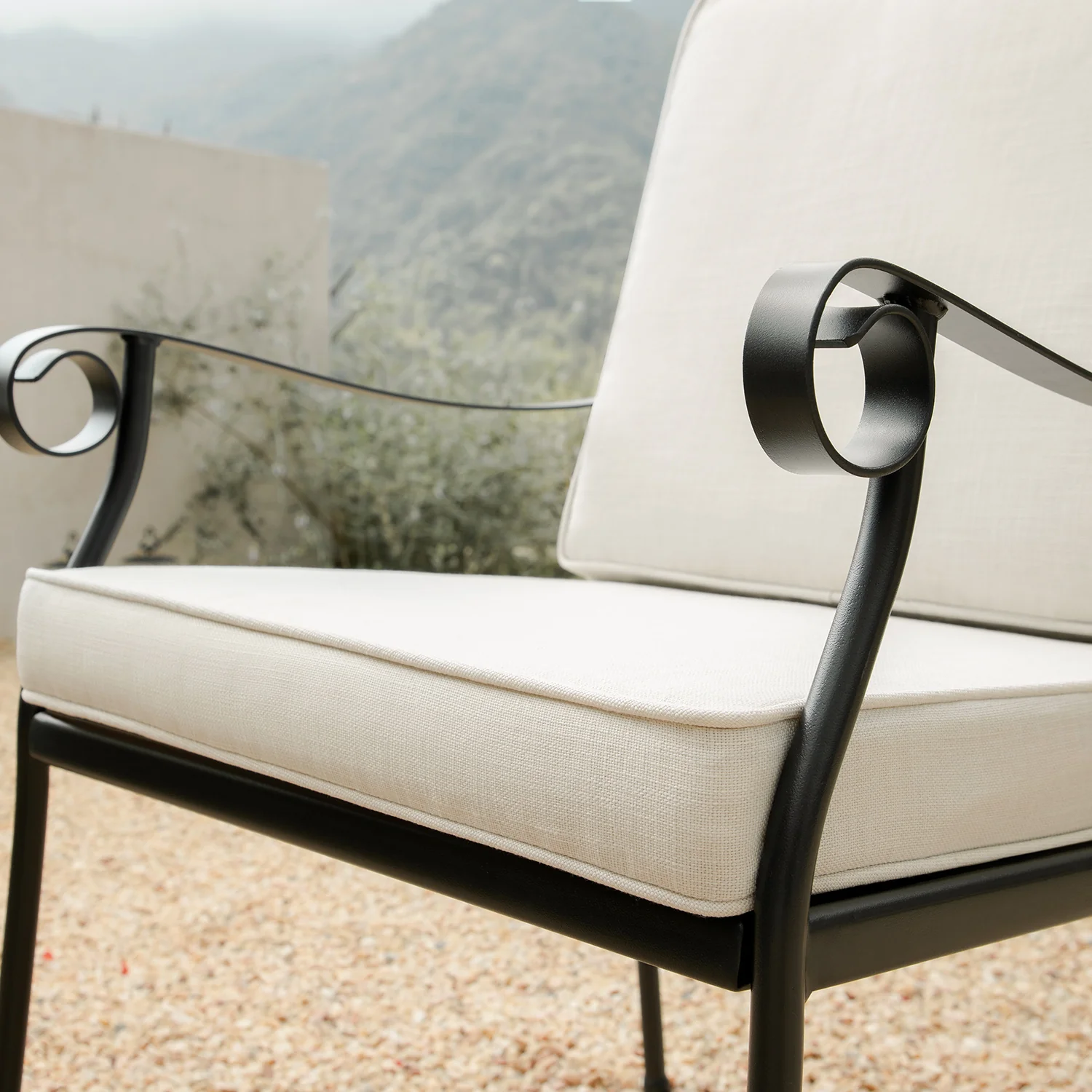 Haymes Indoor and Outdoor Metal 4-Seater Round Dining Set, Beige - Image 7