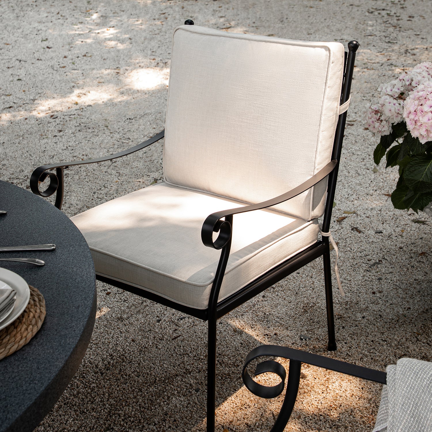 Haymes Indoor and Outdoor Metal 6-Seater Round Dining Set, Beige - Image 5