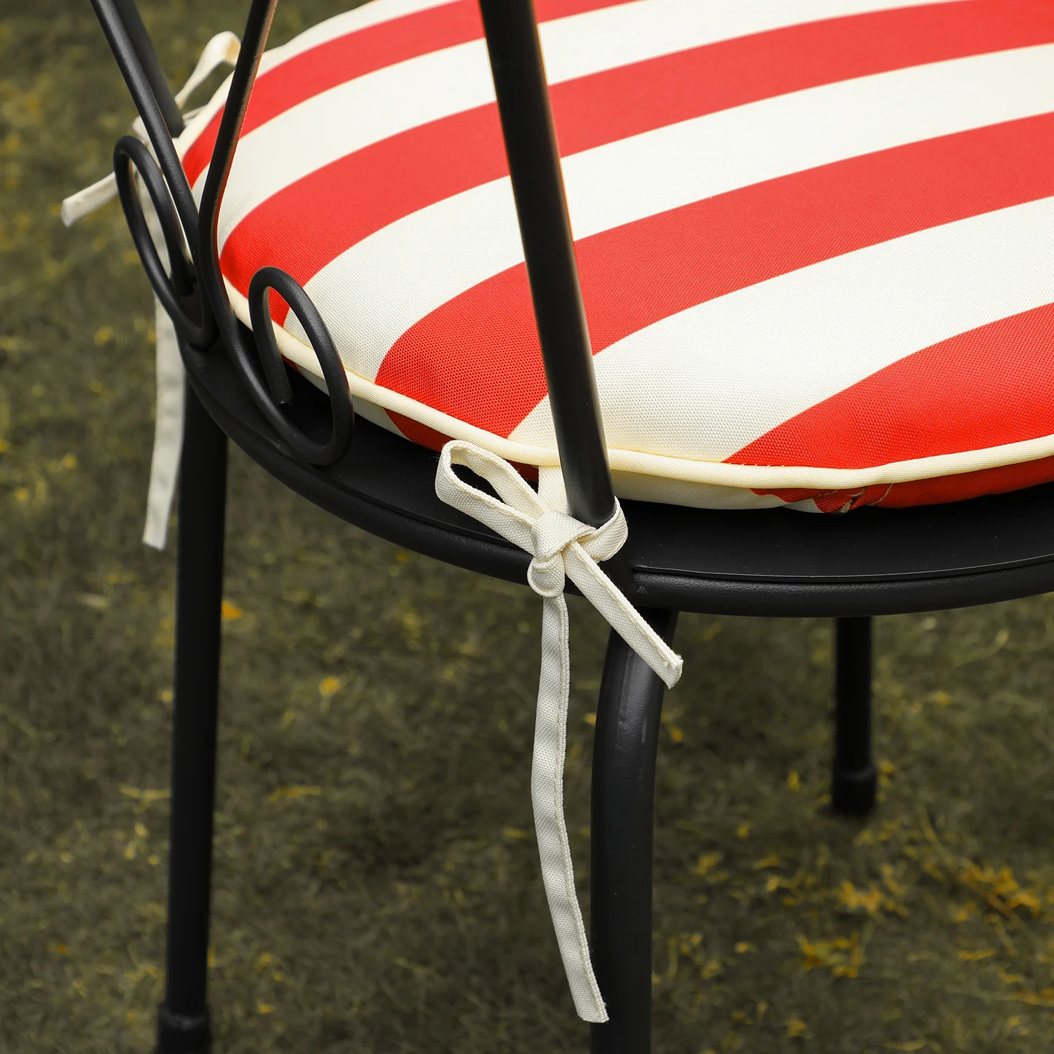 Haymes Metal Indoor and Outdoor Bistro Set, Scarlet Stripe - Image 9