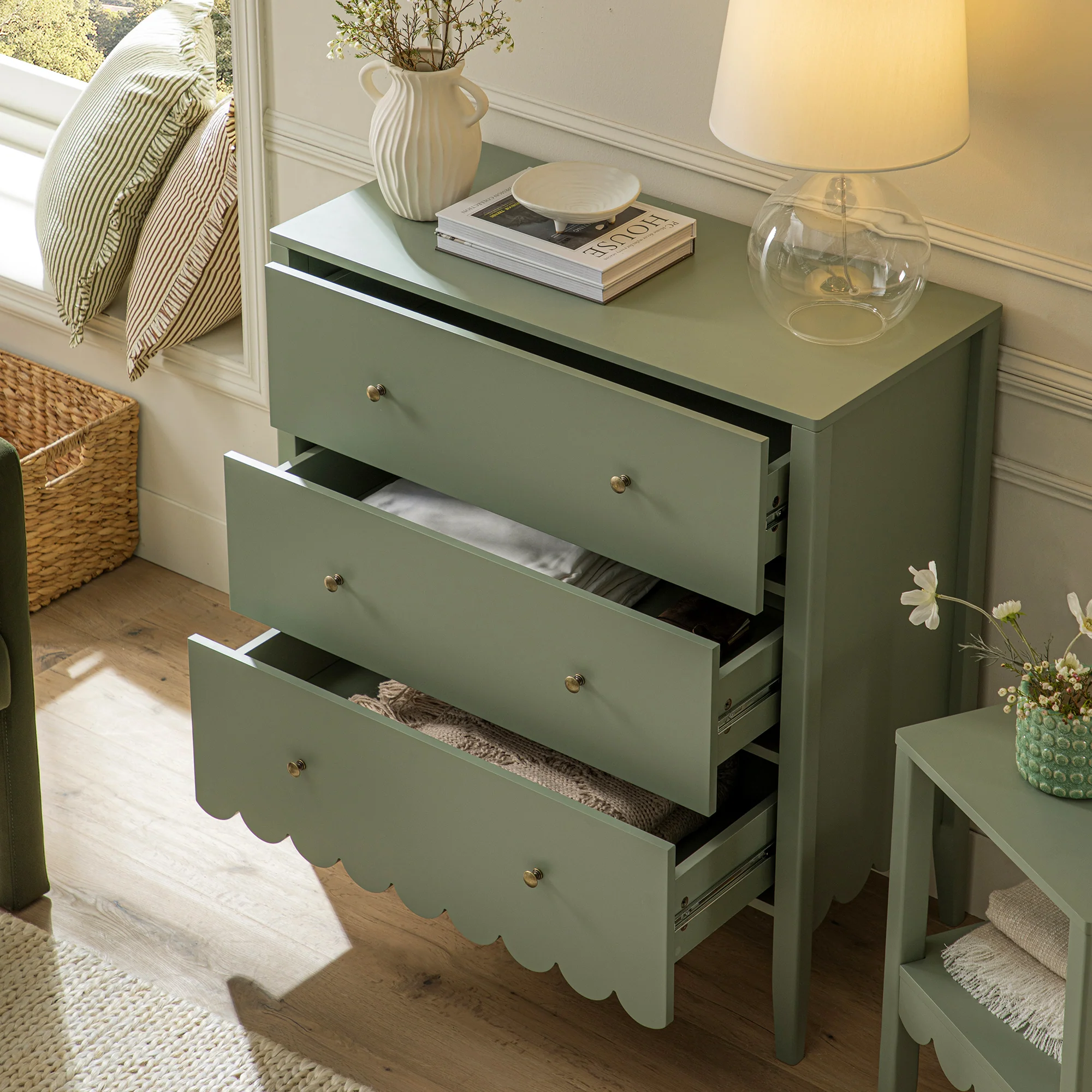 Henley Scalloped Edge 3 Drawer Chest, Sage Green - Image 4