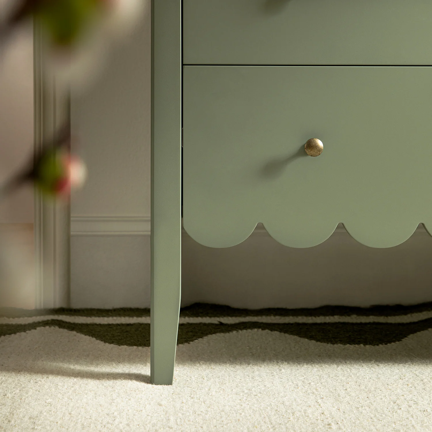Henley Scalloped Edge 6 Drawer 140cm Wide Chest, Sage Green - Image 5
