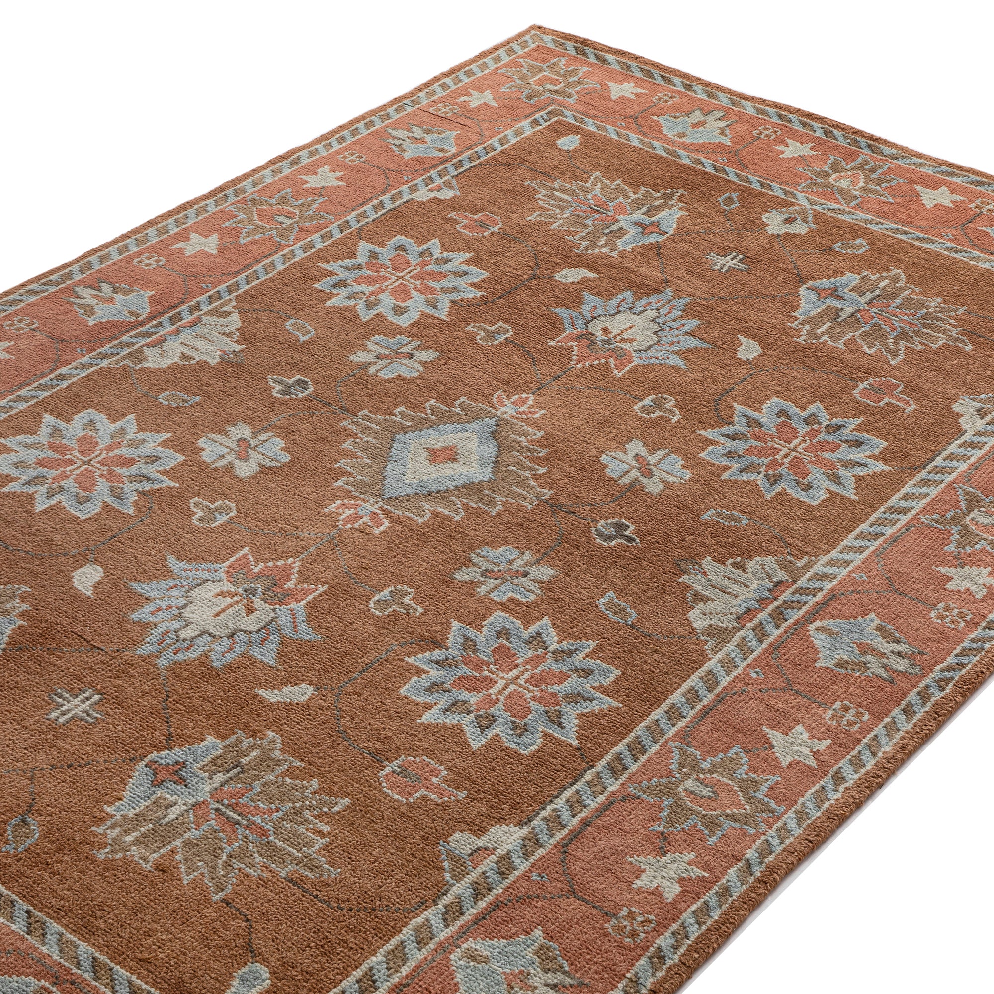 Premium Hand-Knotted Heritage Collection Florentine Rose New Zealand Wool Rug - Image 2