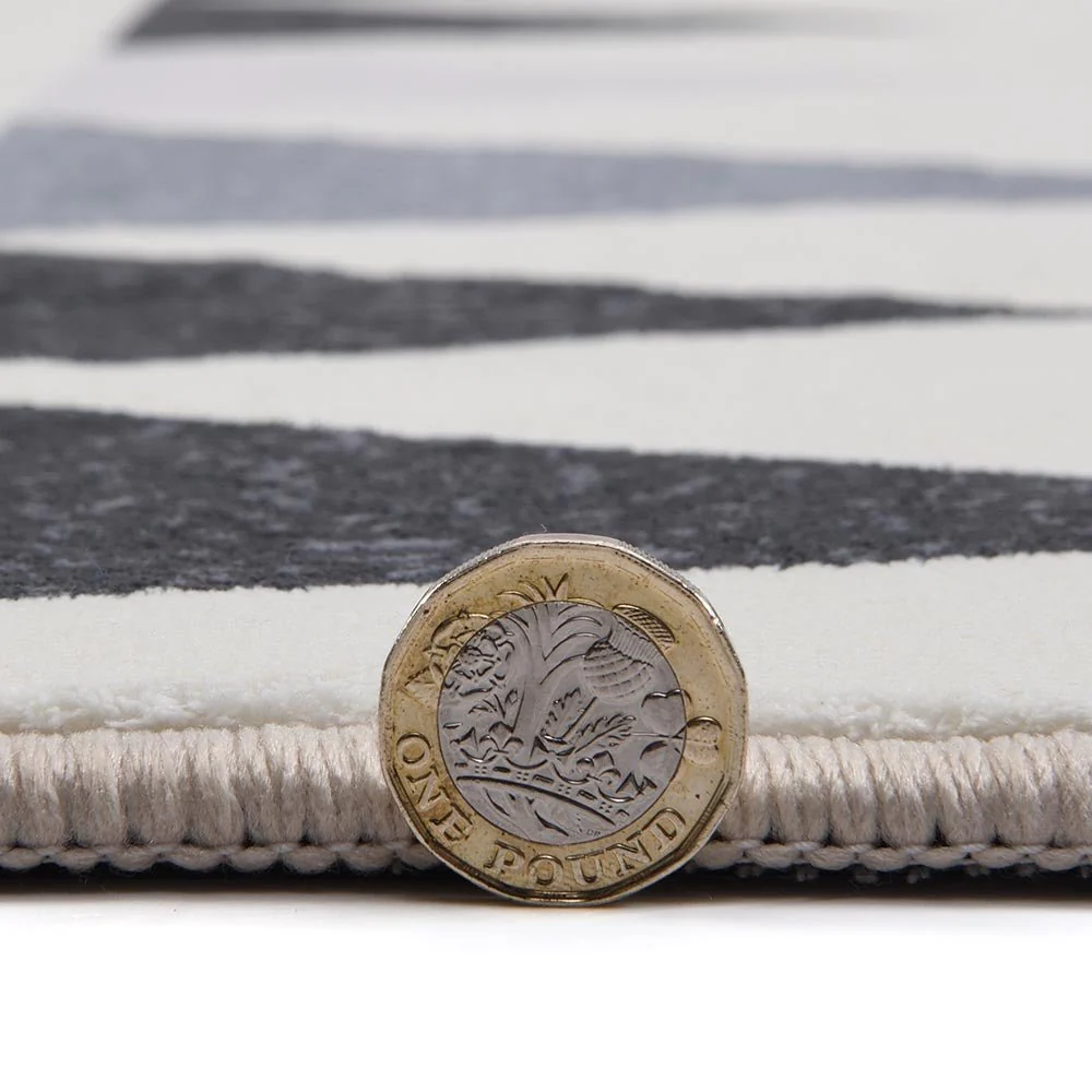 Hex Printed Rug 160 x 230 cm - Image 6