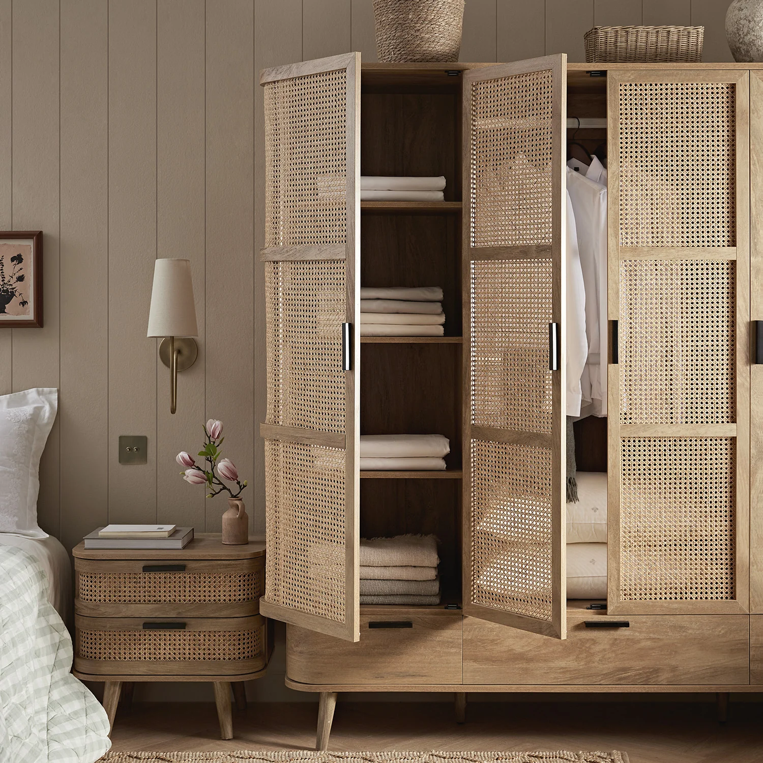 Izzy Curved Rattan 4-Door Wardrobe, Natural - Image 4