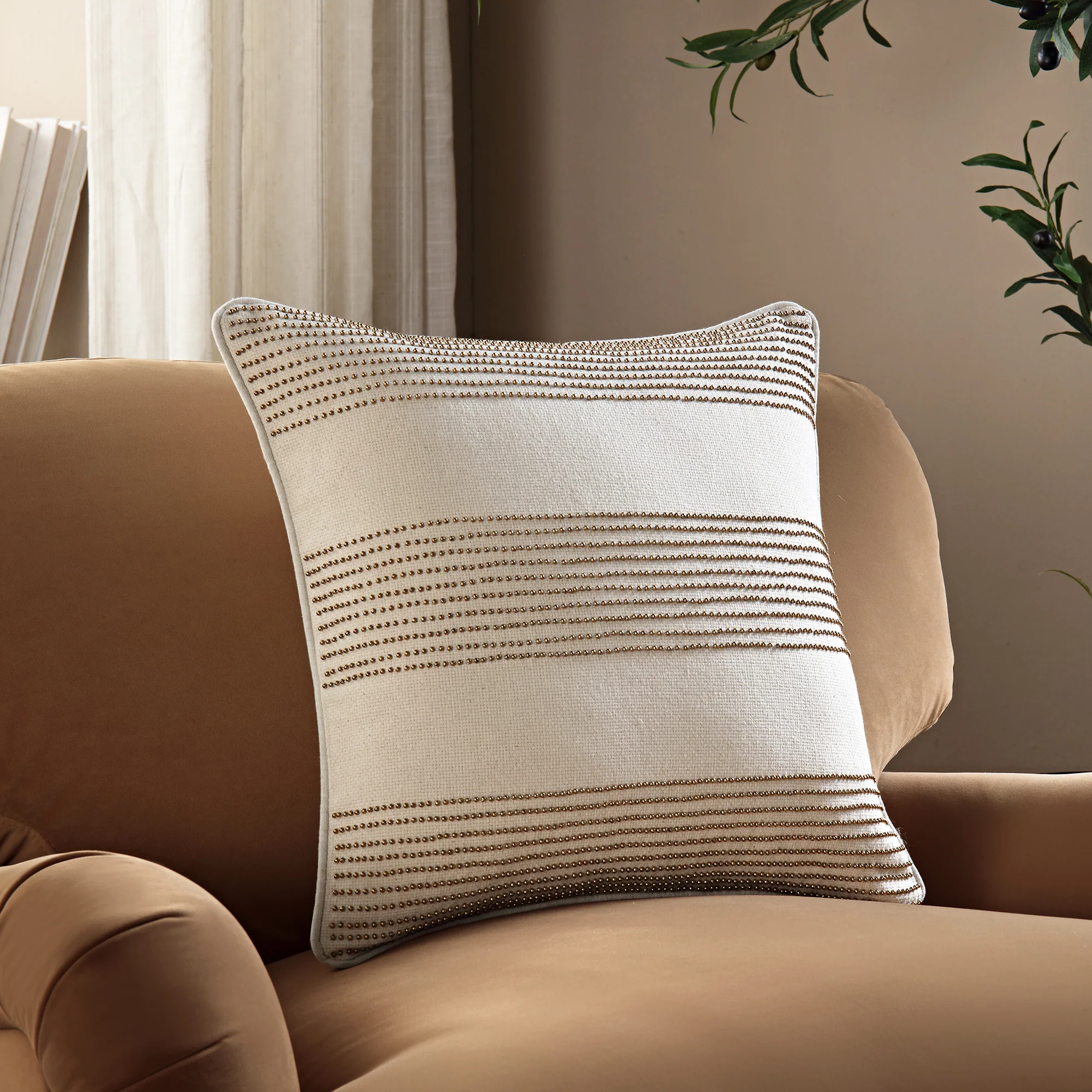 Luxe Collection Josie Hand Beaded Cushion - Image 2