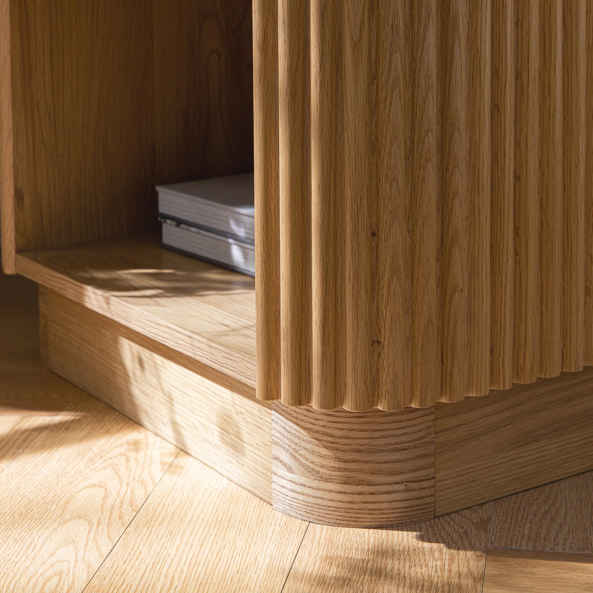 Maru 1-Drawer Bedside Table, Oak - Image 6
