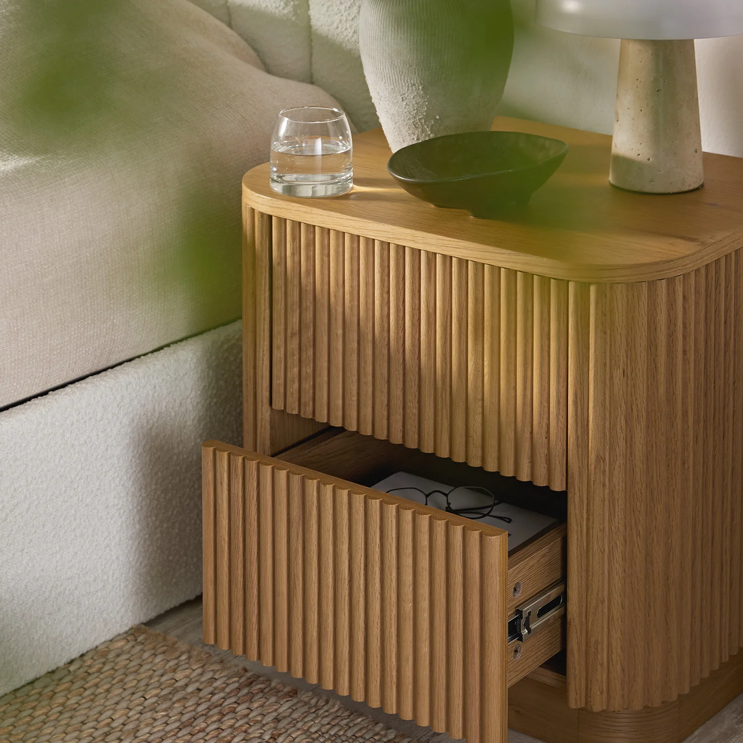 Maru 2-Drawer Bedside Table, Oak - Image 5