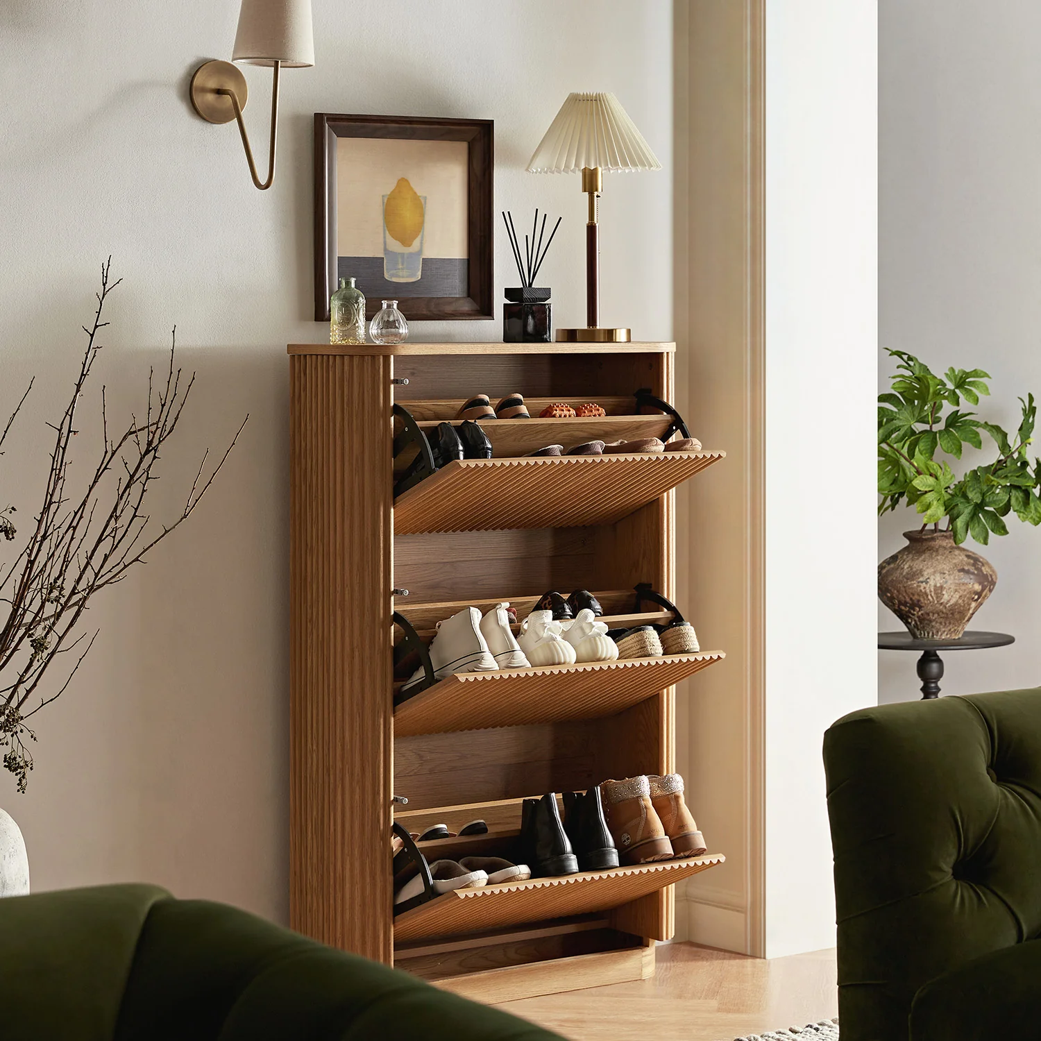 Maru 3-Door Shoe Storage Cabinet, Oak - Image 3