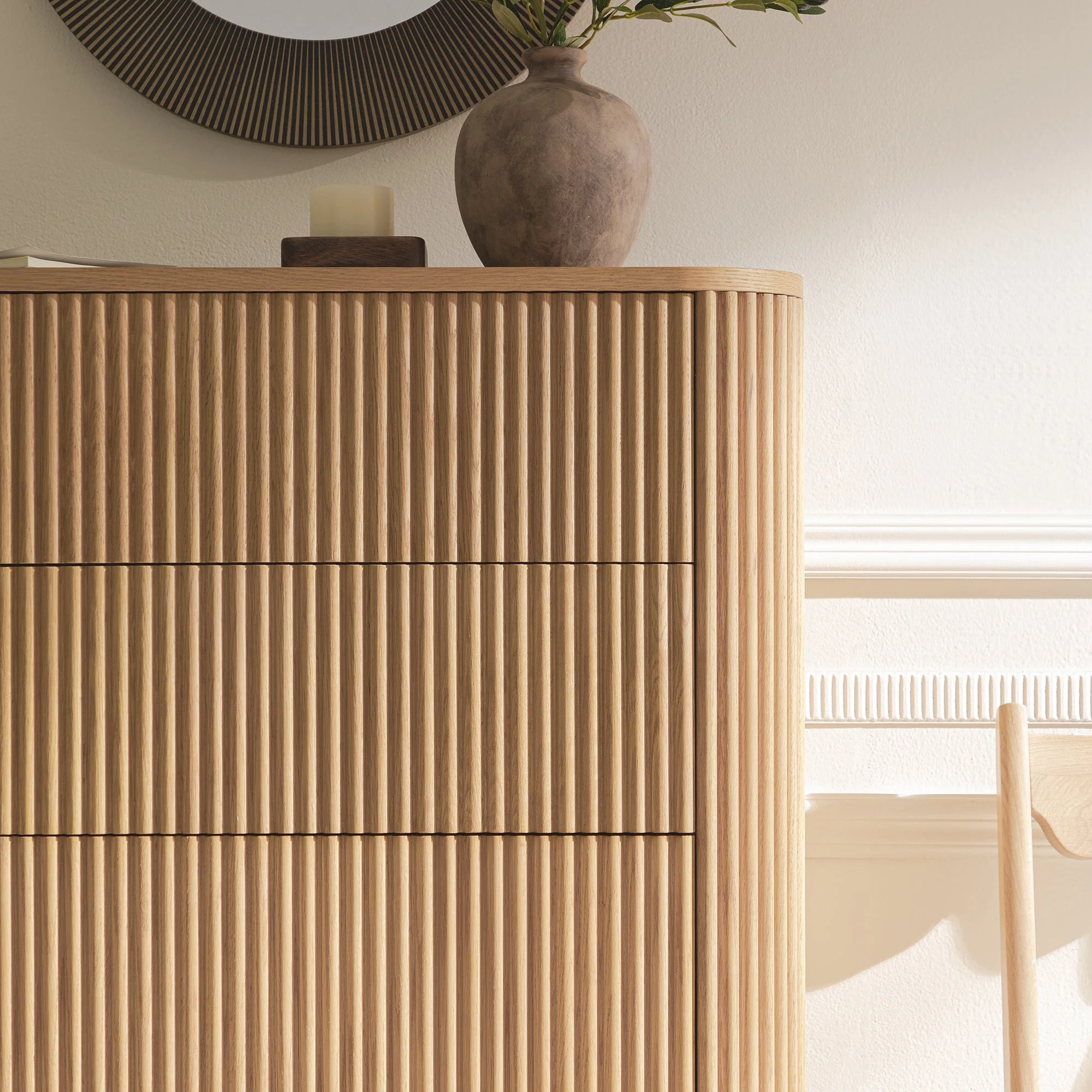 Maru Chest of 5 Drawers, Oak - Image 3