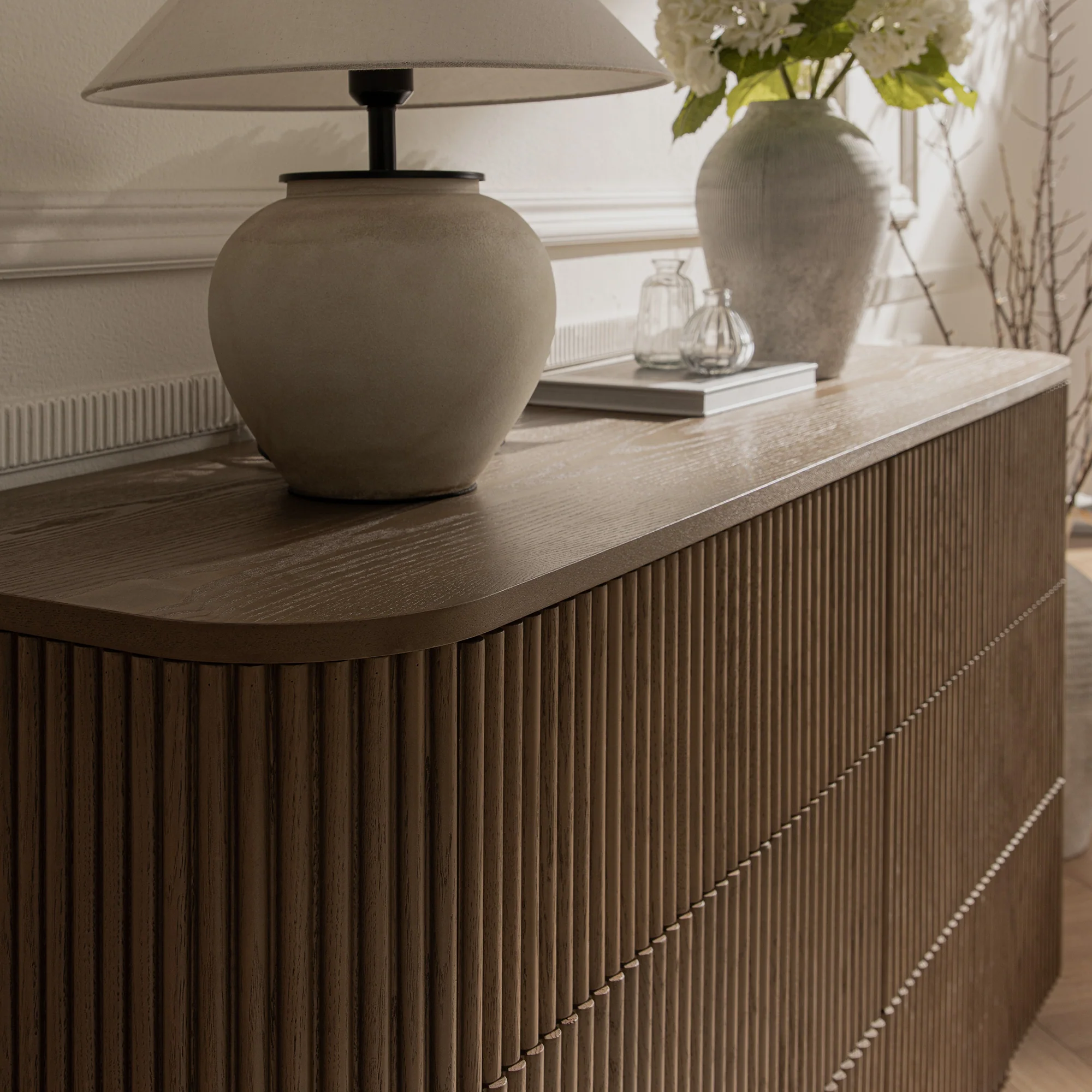 Maru Chest of 6 Drawers, Silver Oak - Image 5