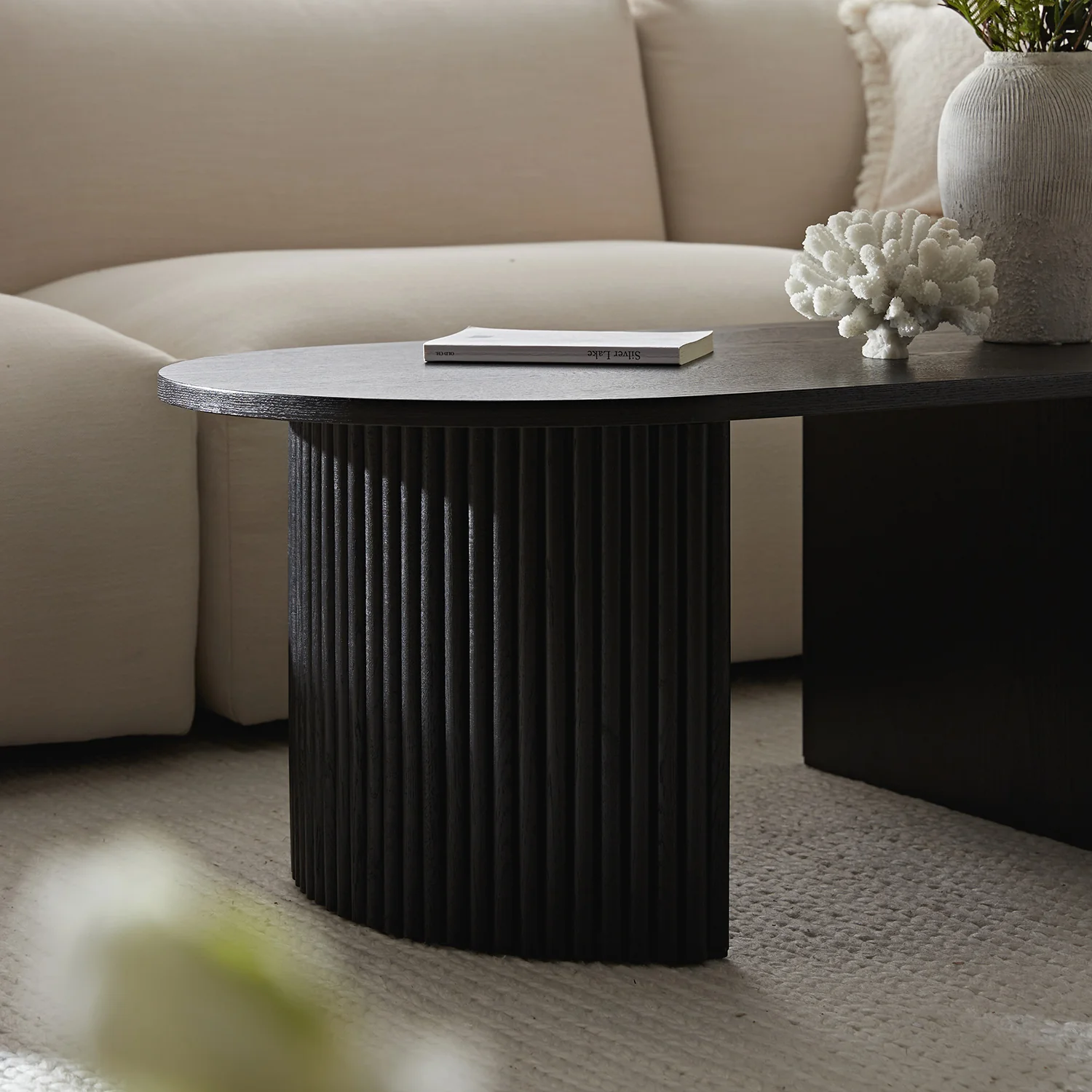 Maru Oval Coffee Table, Black - Image 5