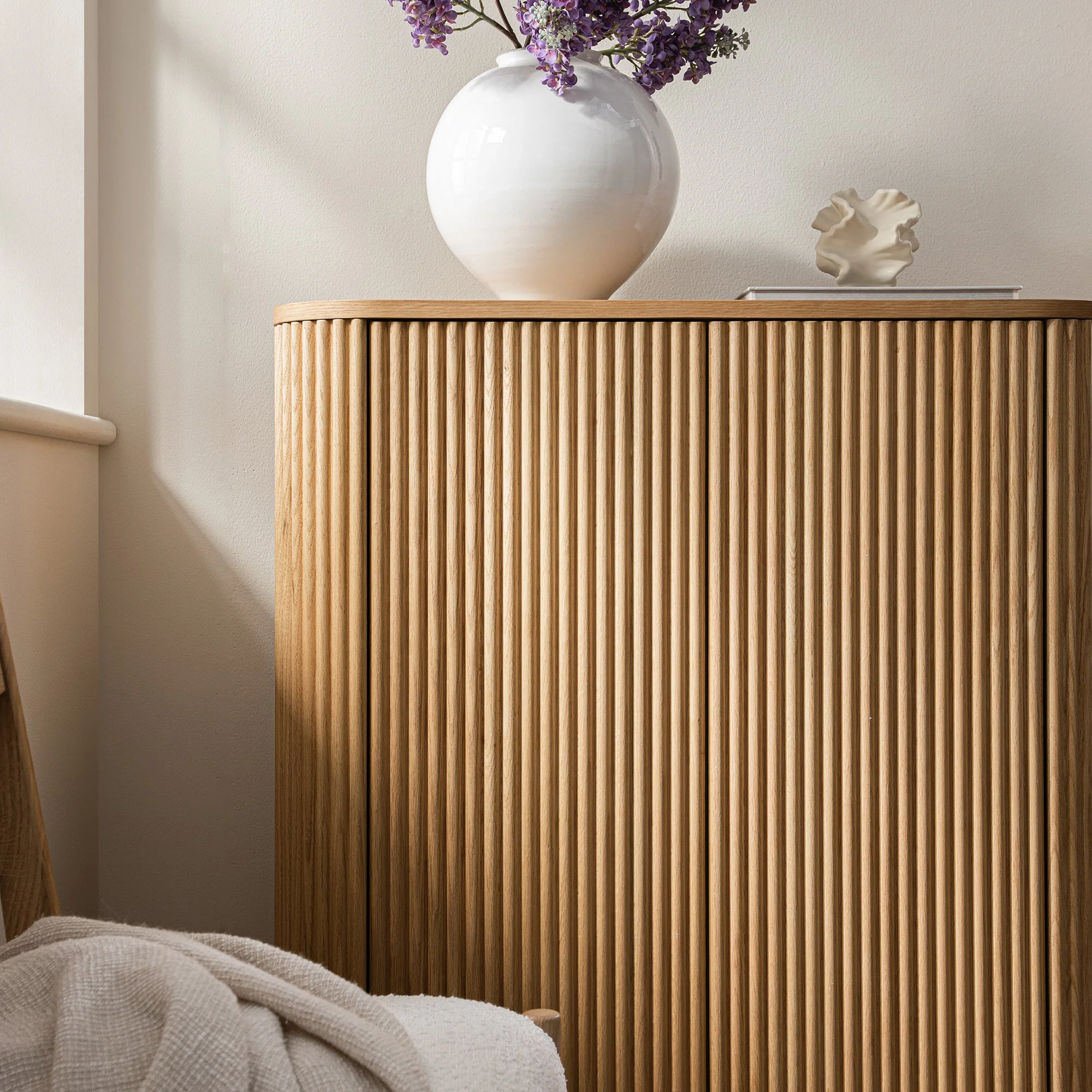 Maru Tall Cabinet, Oak - Image 4
