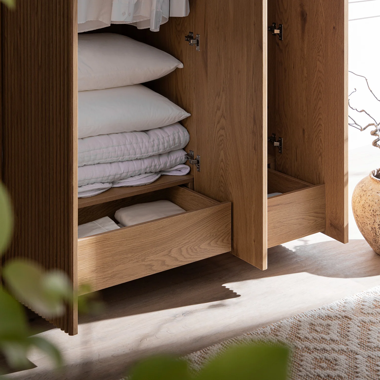 Maru Triple Wardrobe, Oak - Image 5