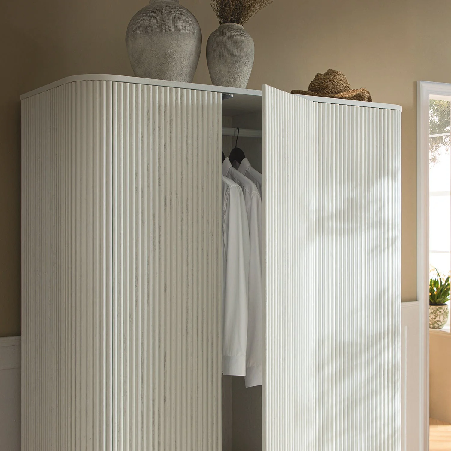 Maru Triple Wardrobe, Washed White - Image 4
