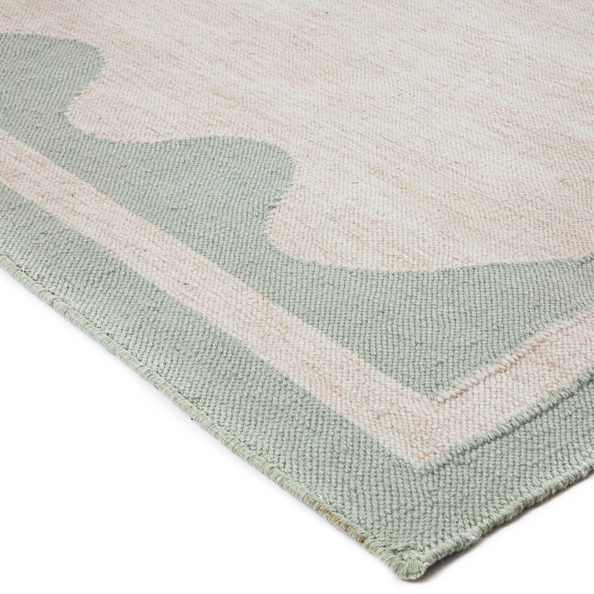 Matilda Sage Green Scallop Border Indoor Outdoor Handwoven Rug - Image 5