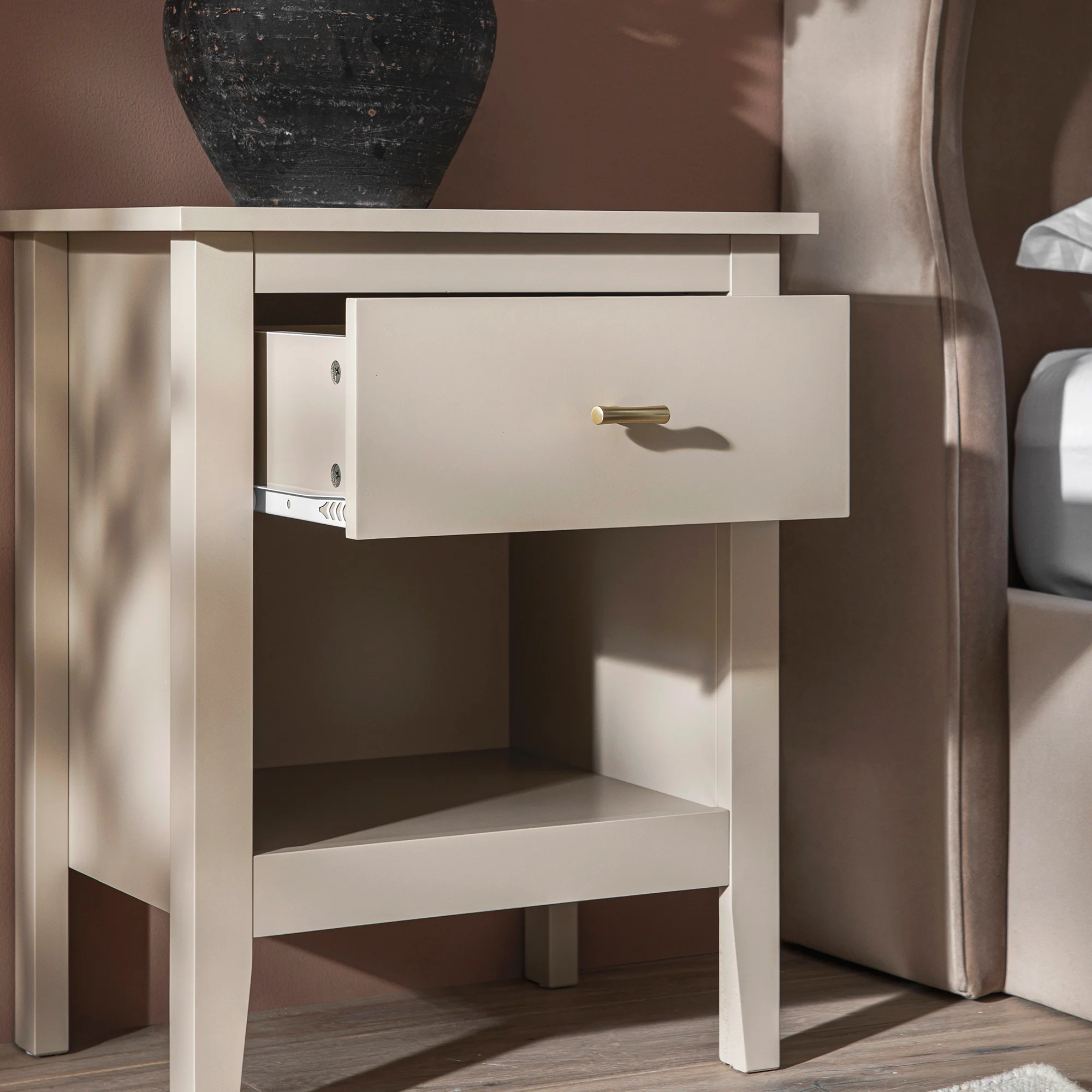 Oakham 1-Drawer Bedside Table, Shaded White - Image 4