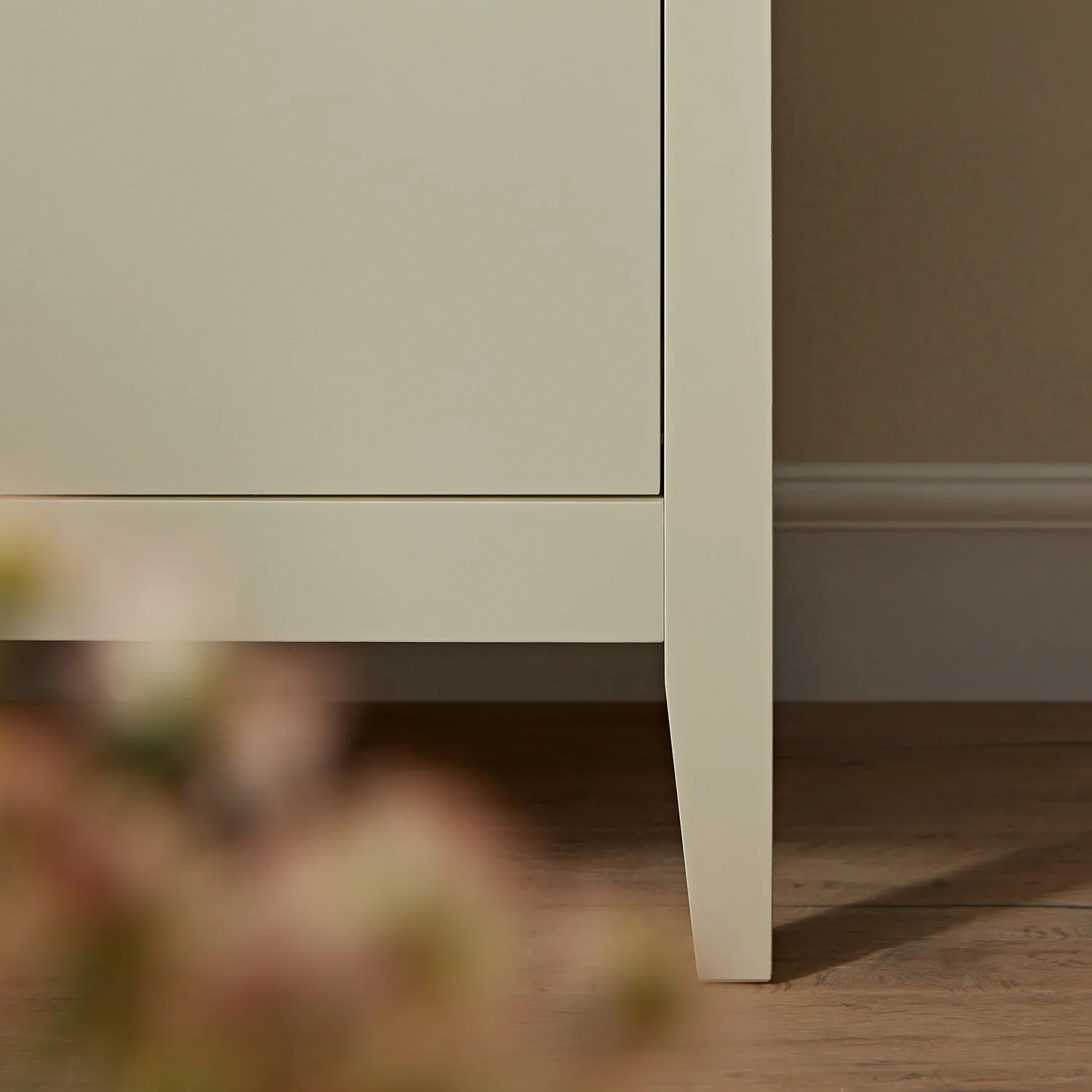 Oakham Chest of 6 Drawers, Shaded White - Image 5