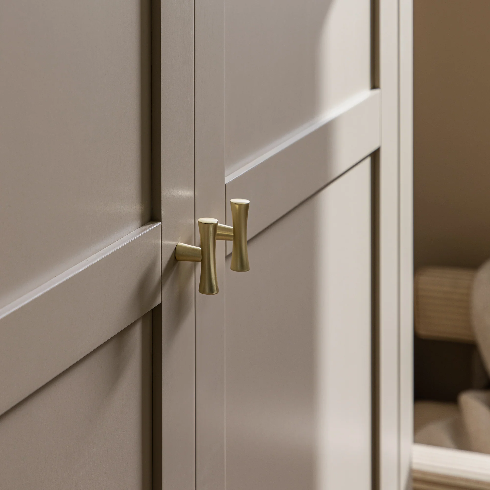 Oakham Double Wardrobe, Deep Greige - Image 6