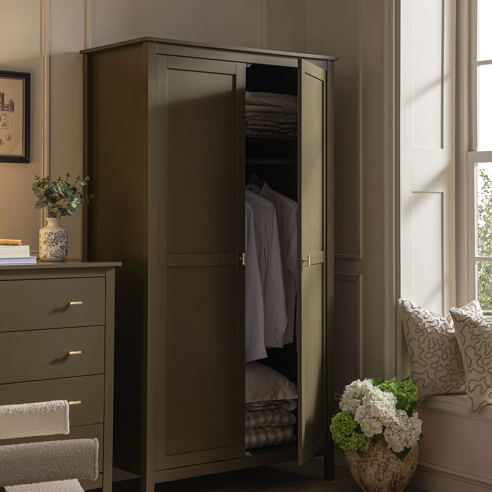 Oakham Double Wardrobe, Olive Grove - Image 4