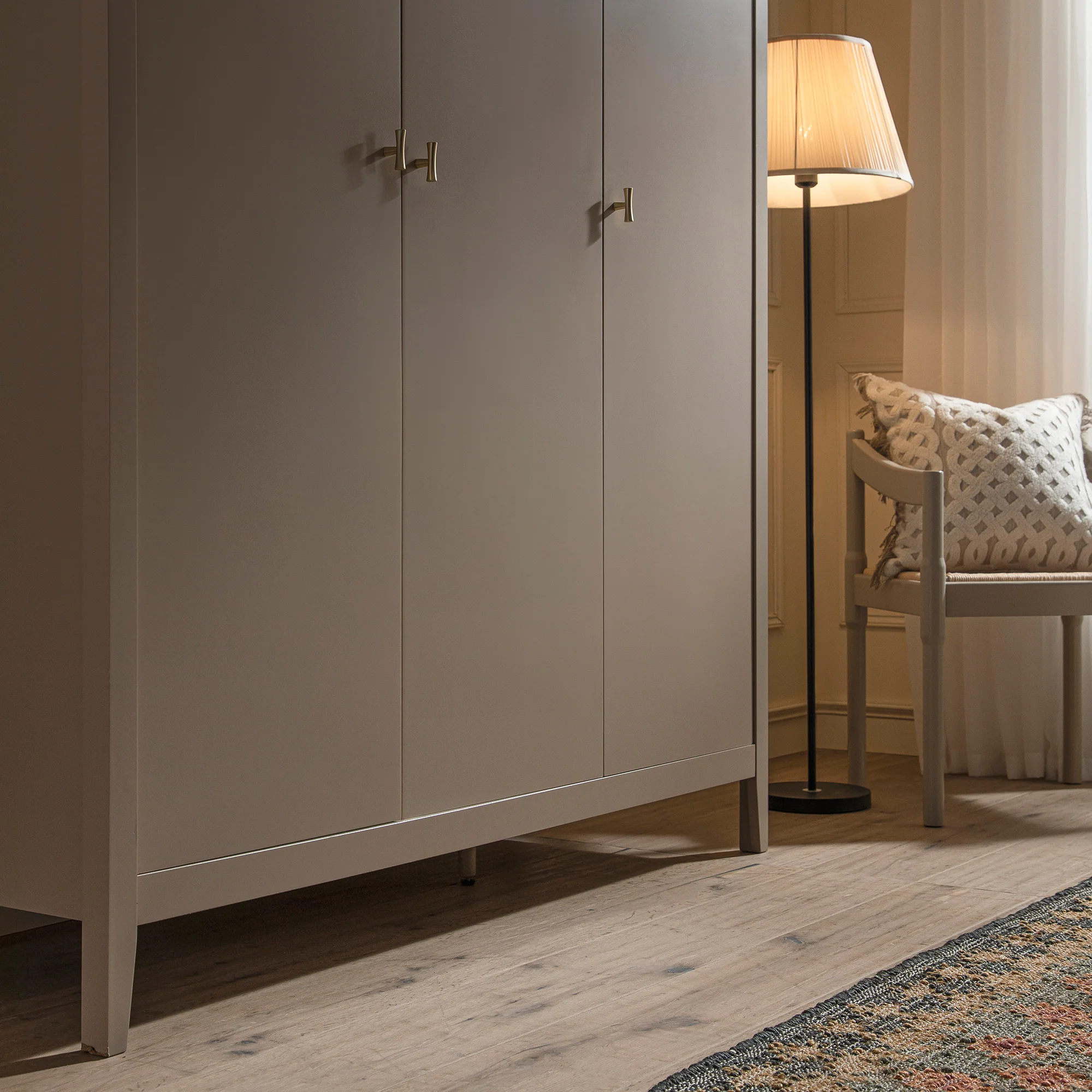 Oakham Triple Wardrobe, Deep Greige - Image 6