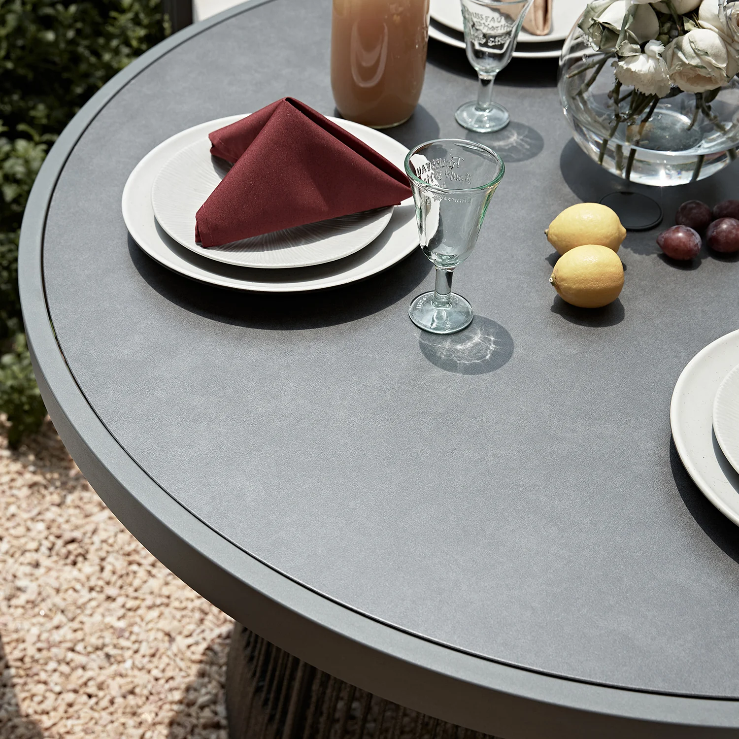 Pedra Rope and Aluminium Outdoor 4-Seater Round Dining Set, Grey - Image 9