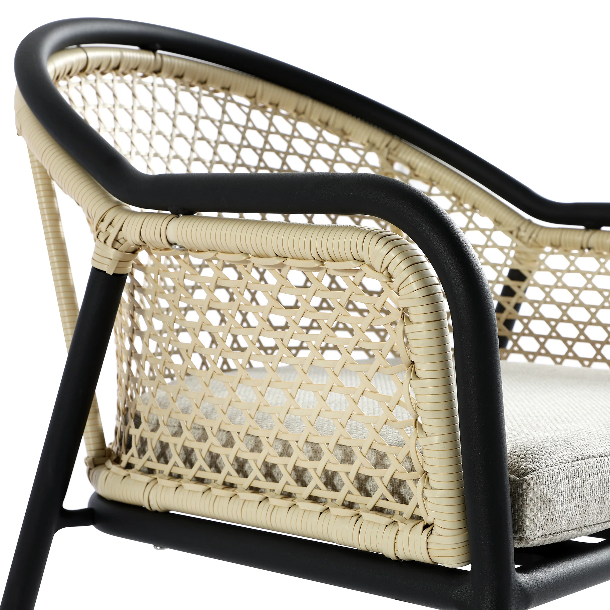 Pienza Outdoor Rattan 4-Seater Round Dining Set, Oatmeal Fabric with Black Frame - Image 15