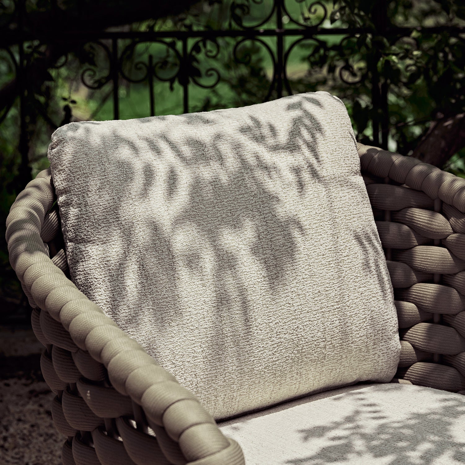 Positano Wide Rope Bistro Set, Taupe - Image 4