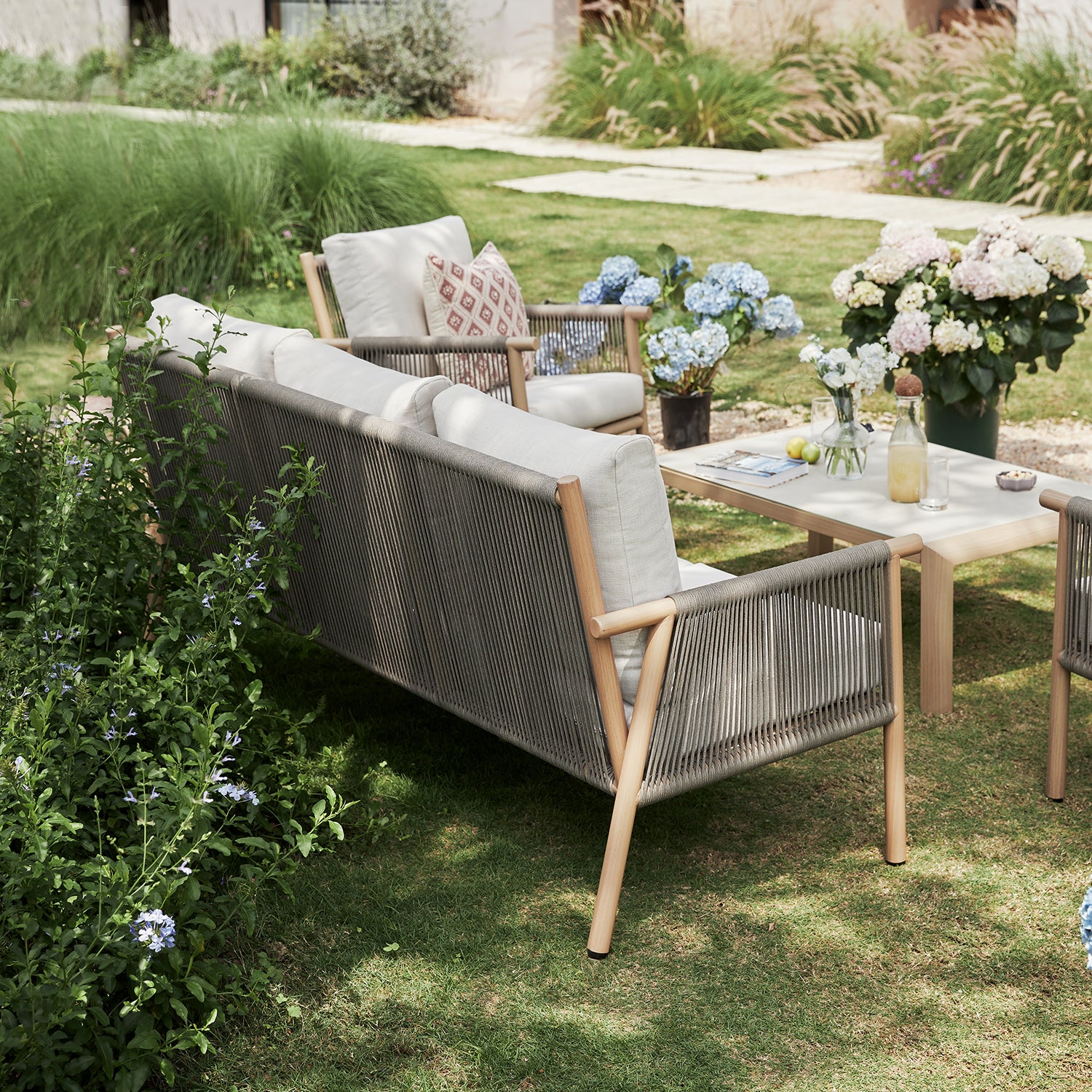 Soller Indoor and Outdoor Rope Weave 5-Seater Sofa Set - Image 3